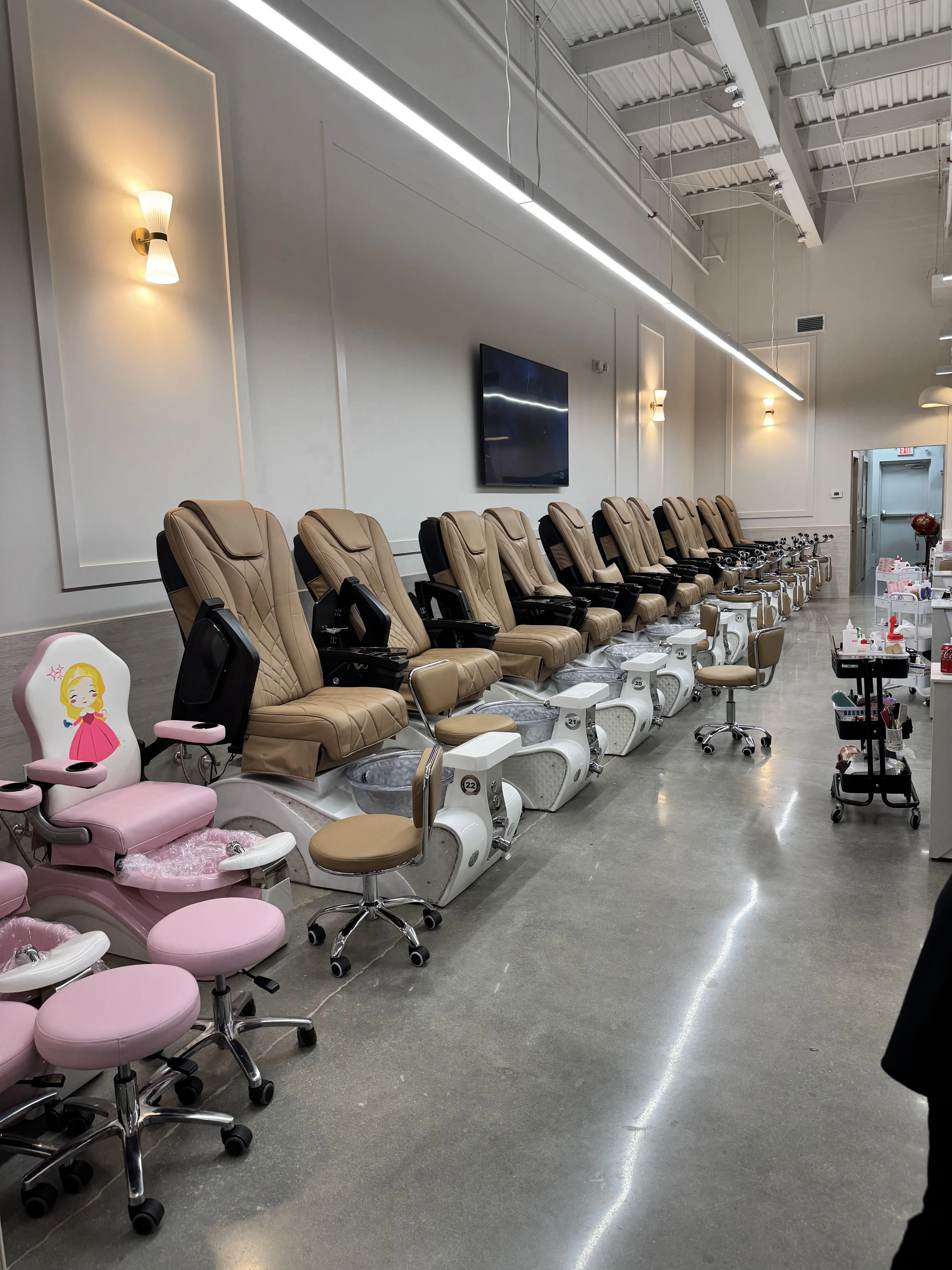 Blush Nail Bar