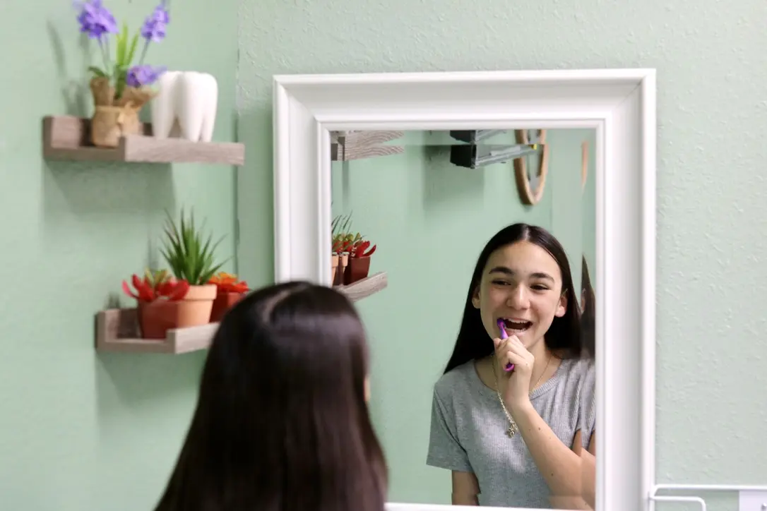 Raices Dentistree: Hilda Yanez, DDS