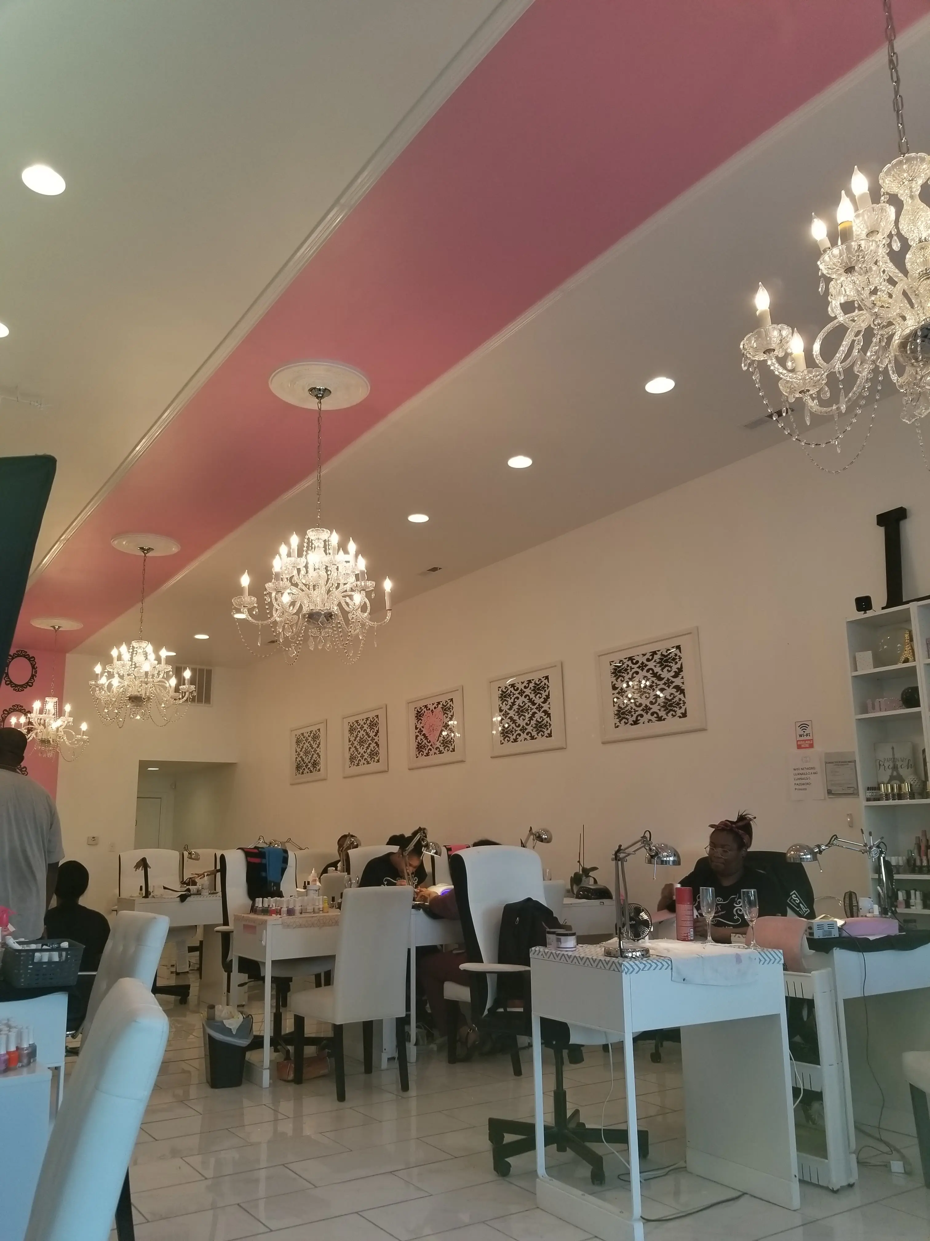 Lux Nail Boutique