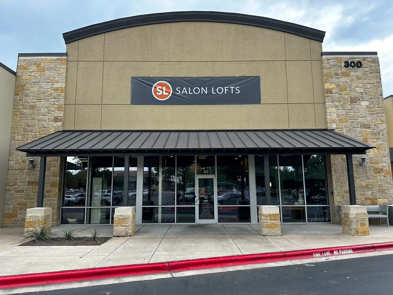 Salon Lofts University Oaks