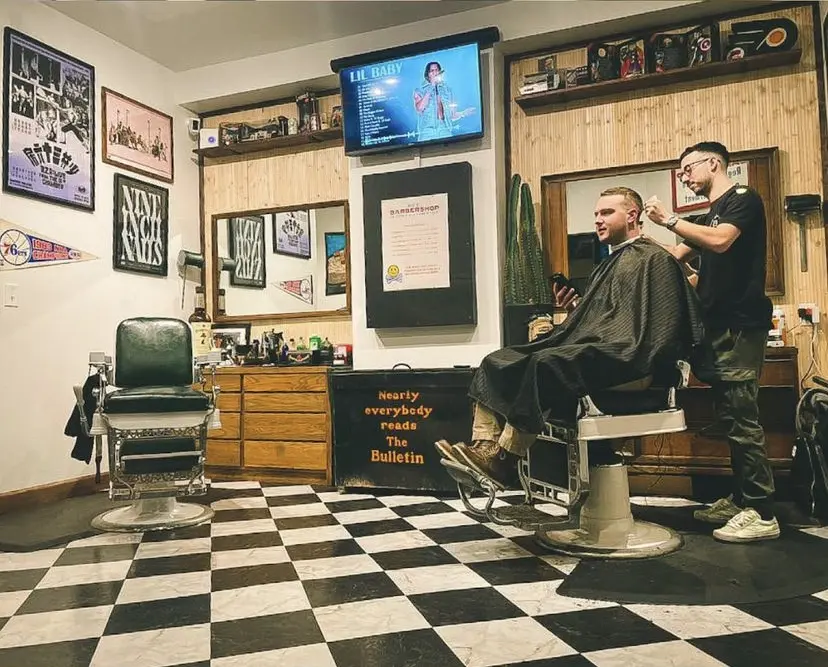 Bud's Barbershop