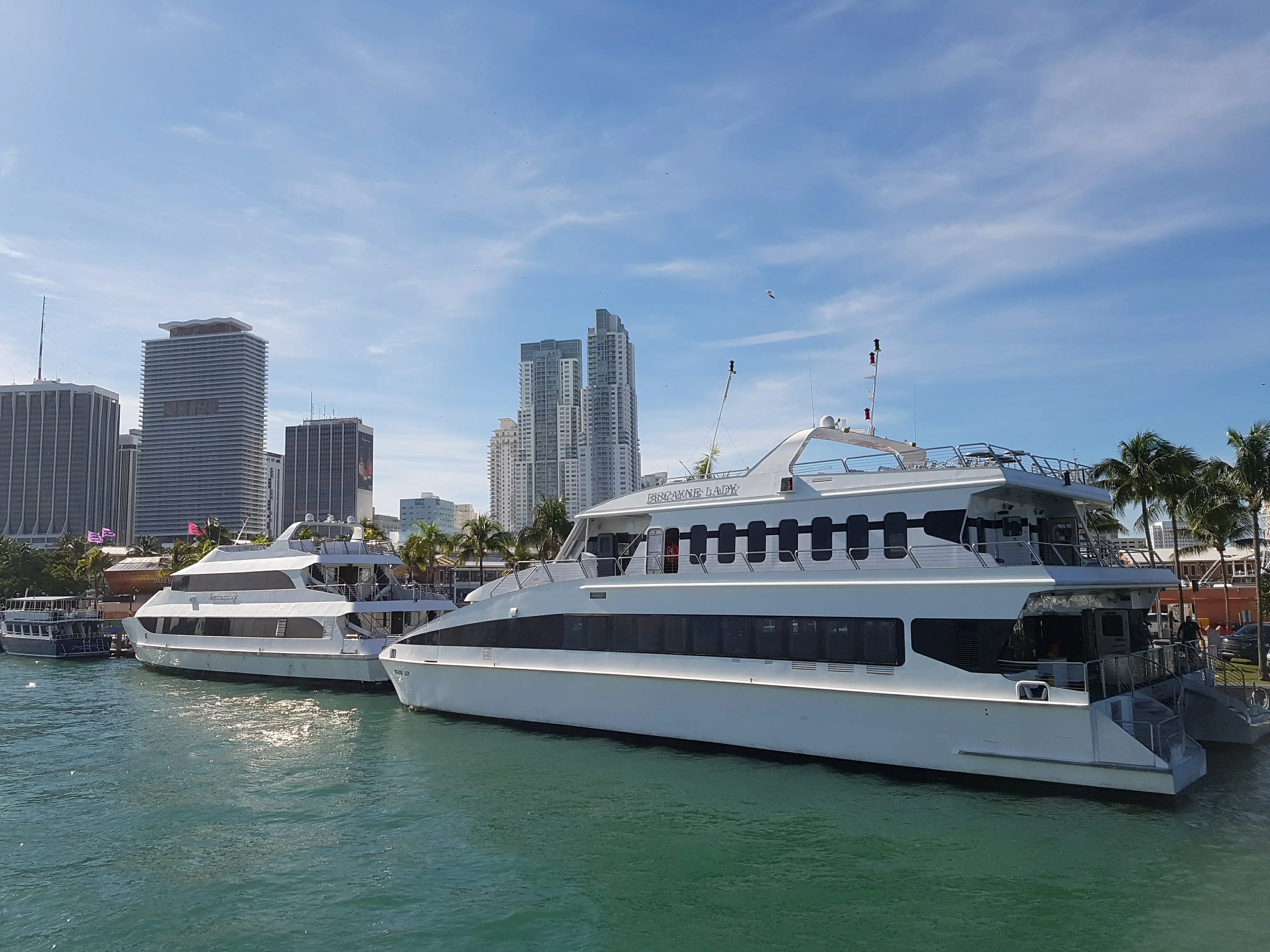 Island Queen Cruises & Tours