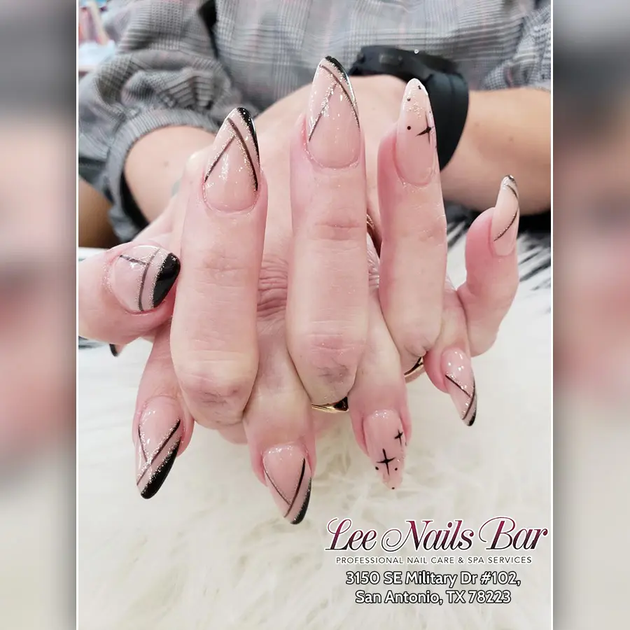 LEE NAILS BAR