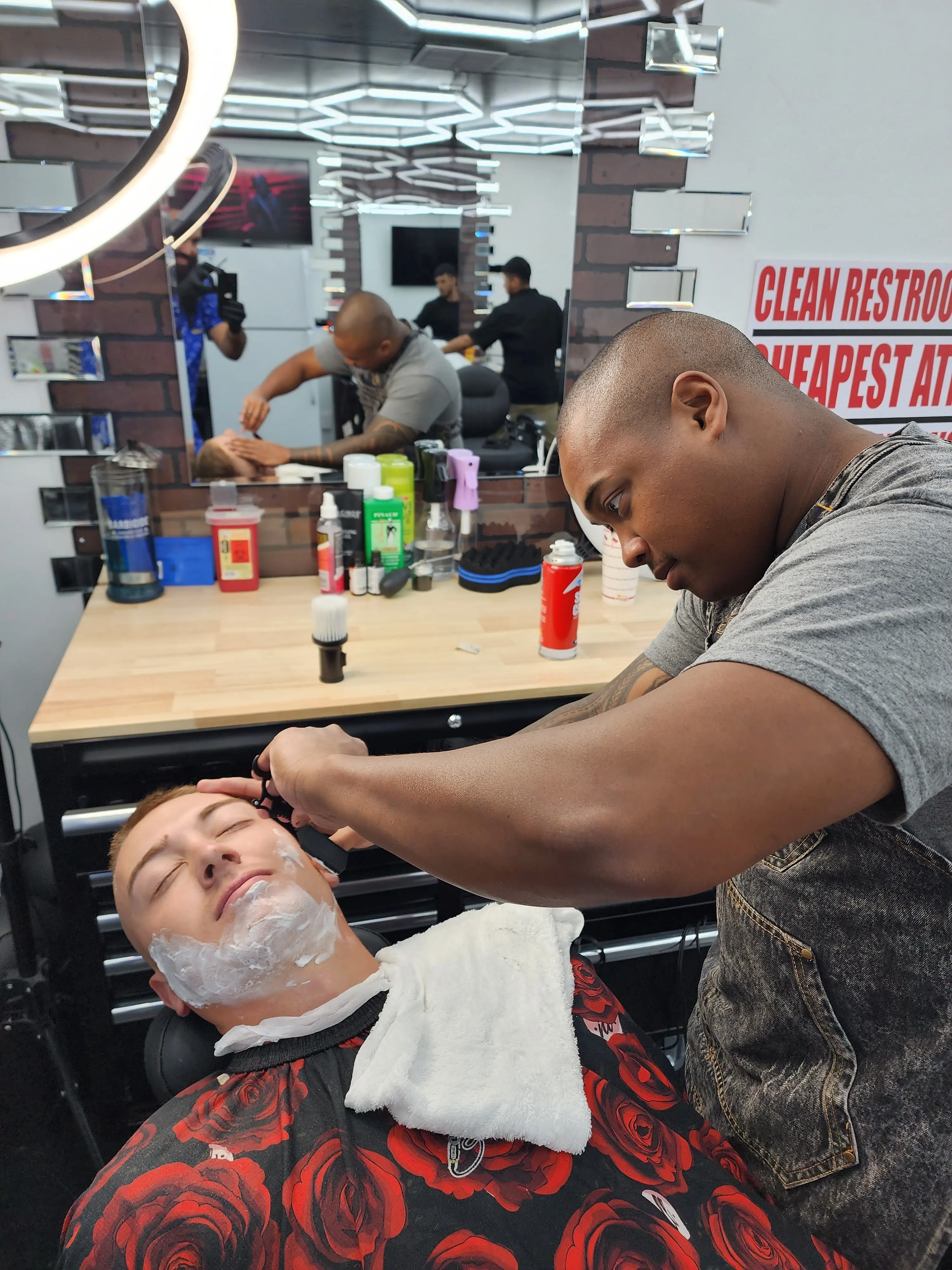 KUTZ Barbershop