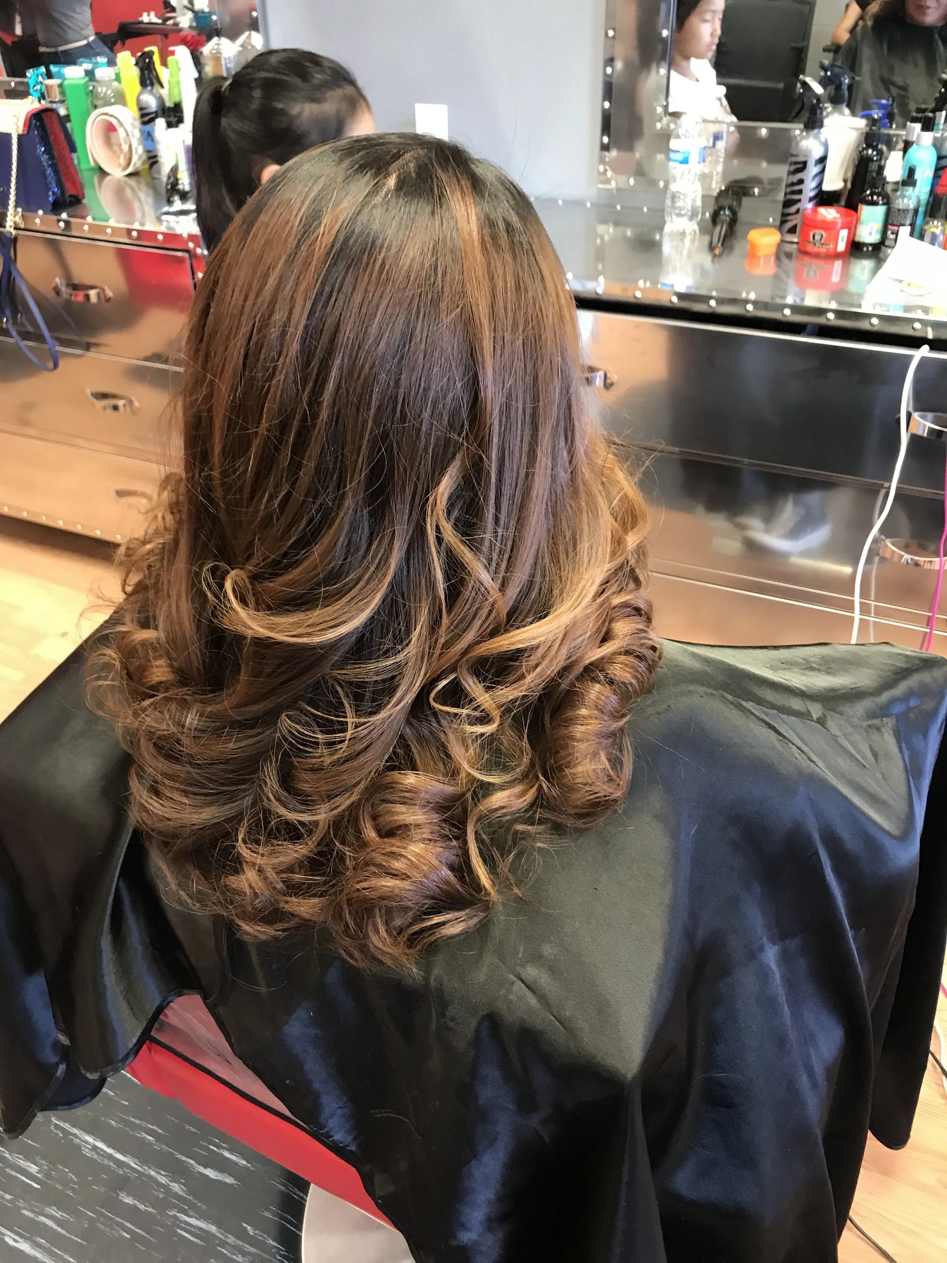 Divas Dominican Hair Salon