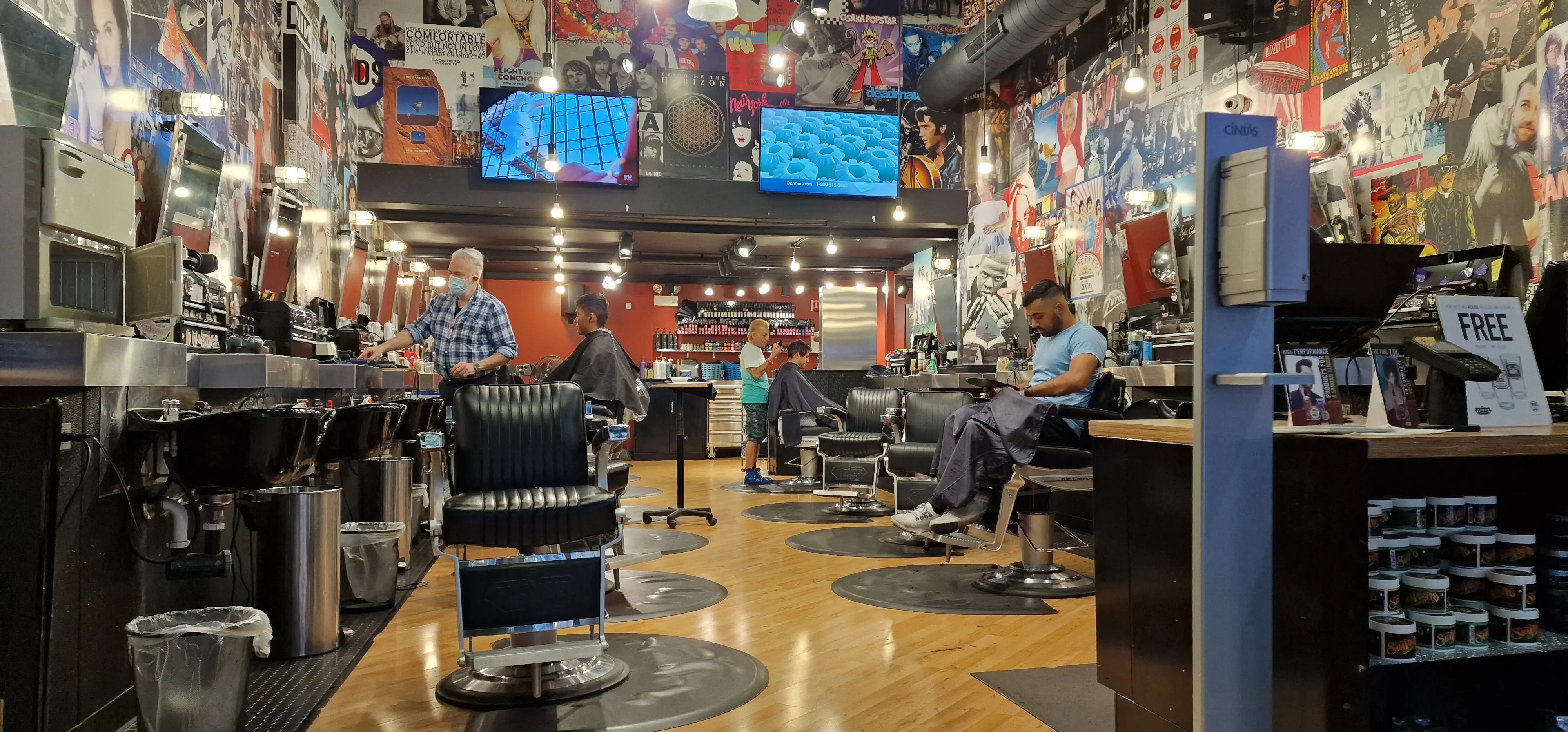 Floyd's 99 Barbershop