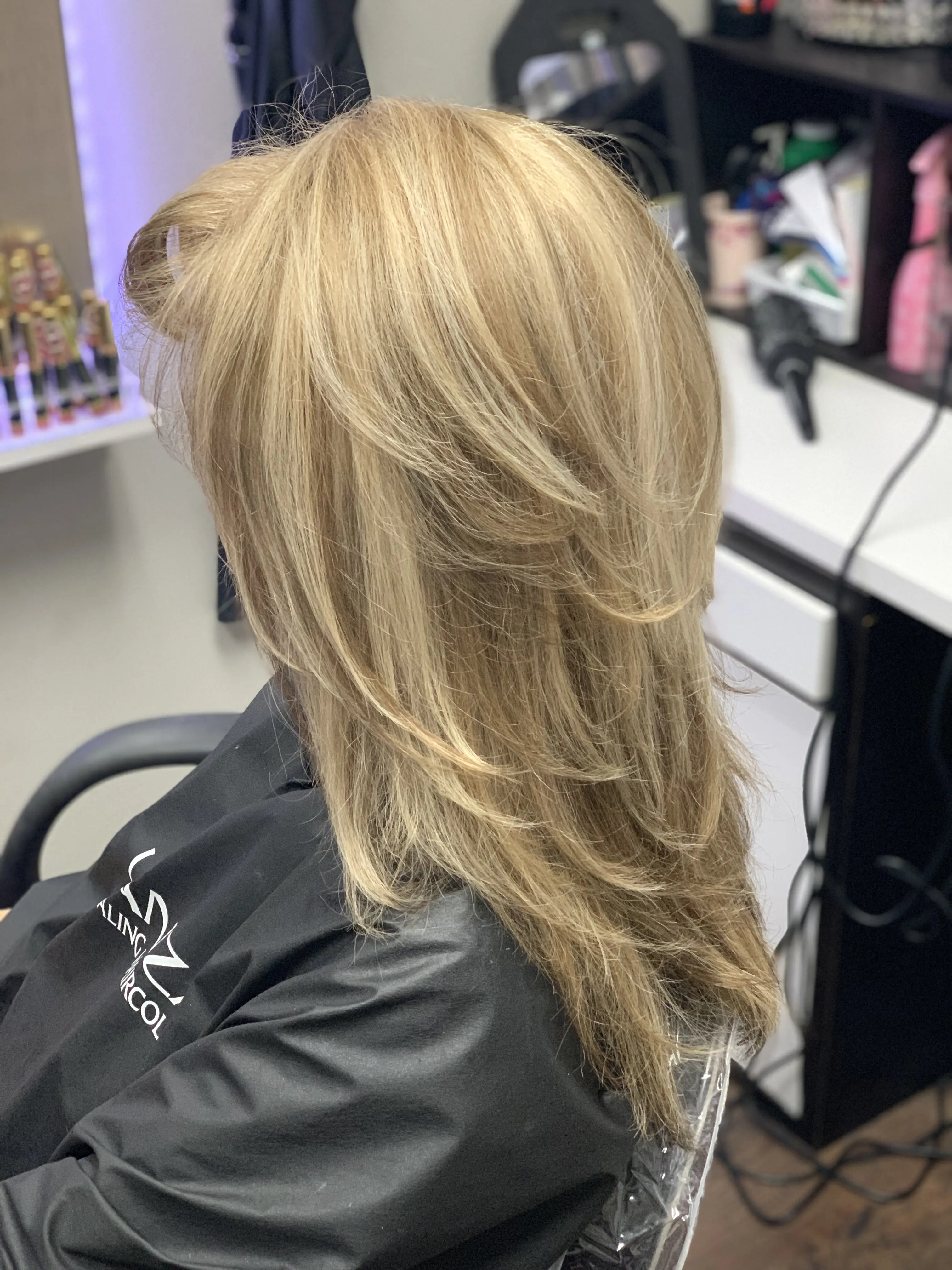 Headstrong Salon