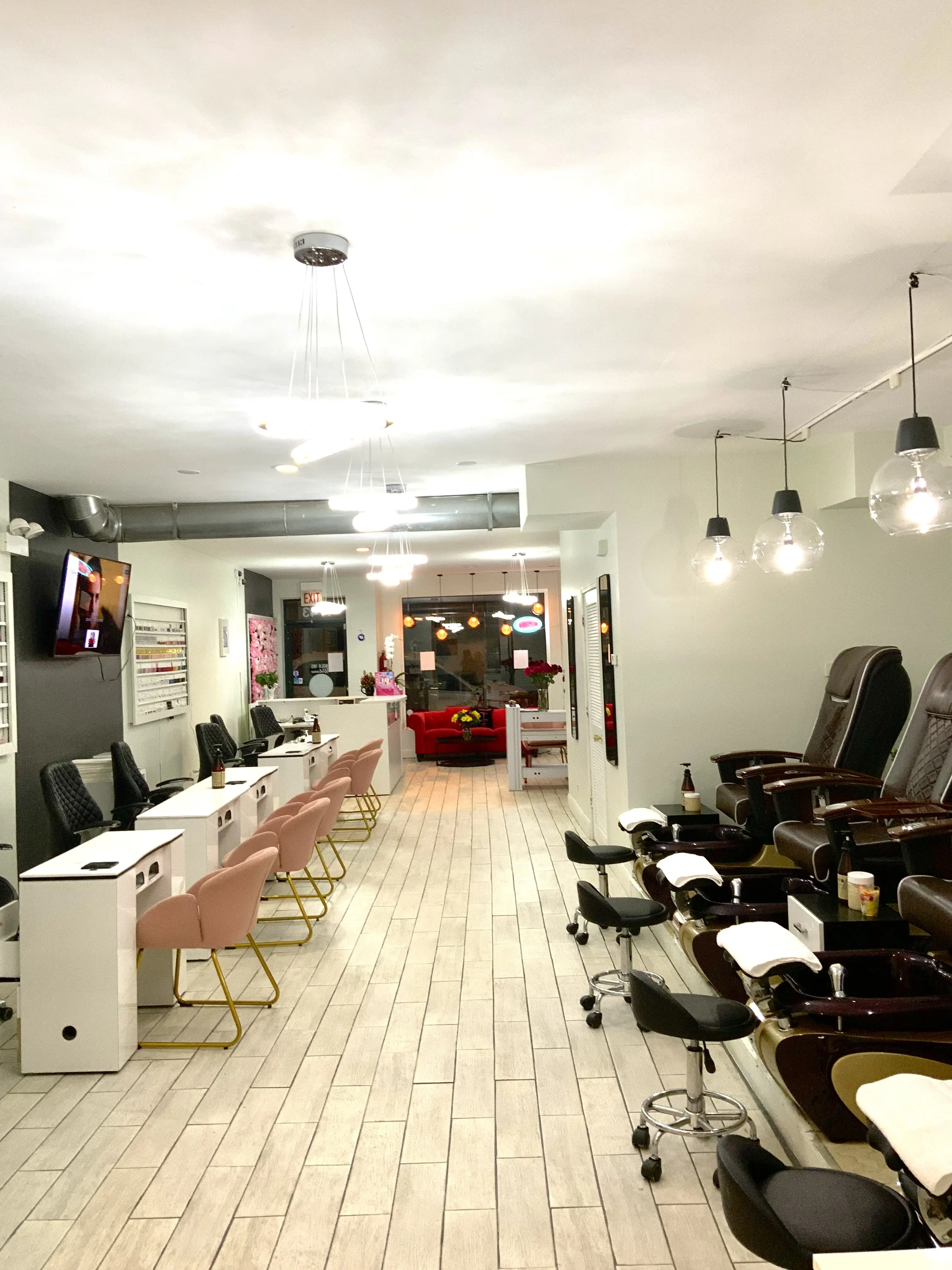 Fantasy Nail Salon