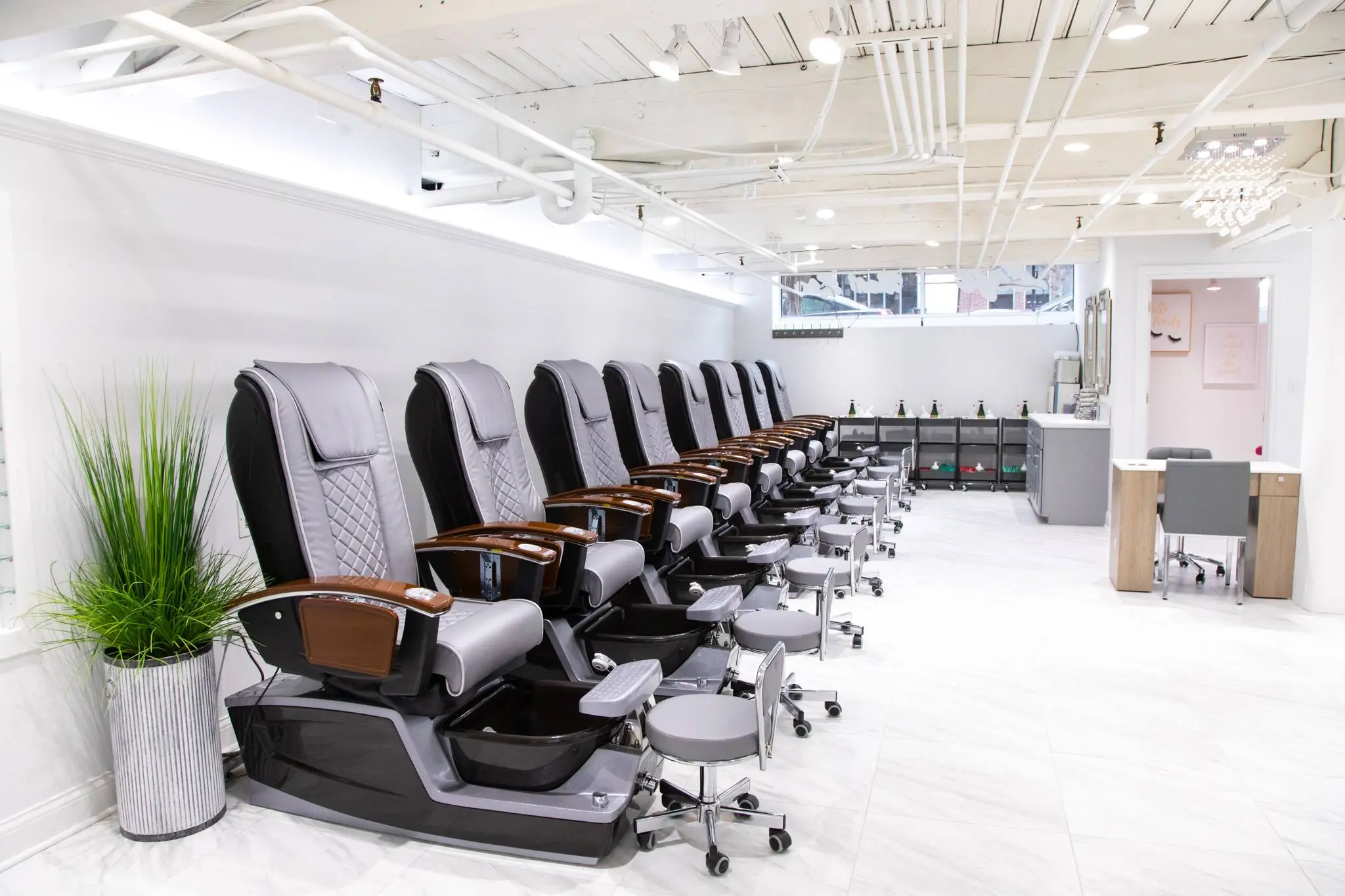 Loft Nail Spa at Huron