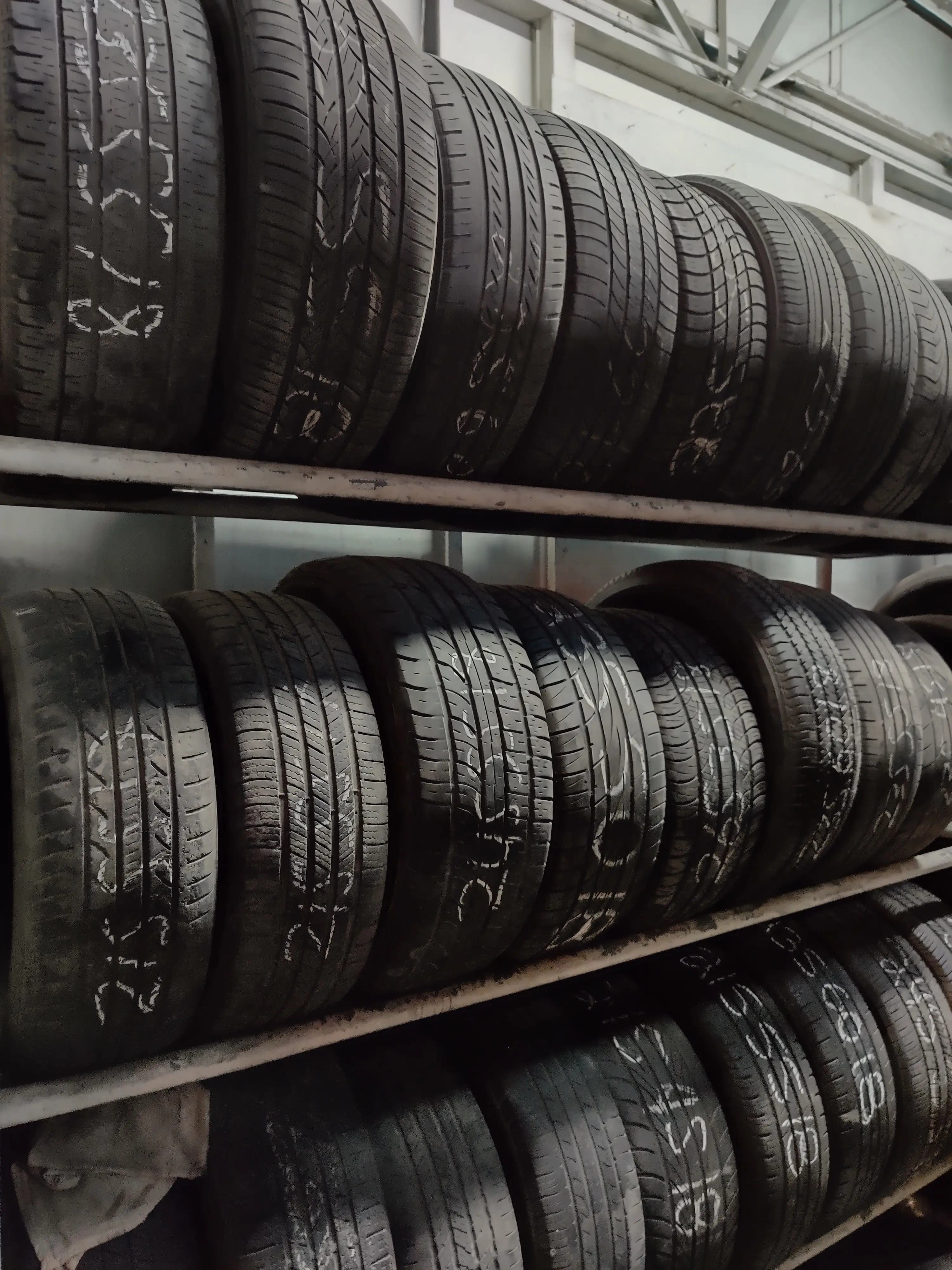 Latino Tires