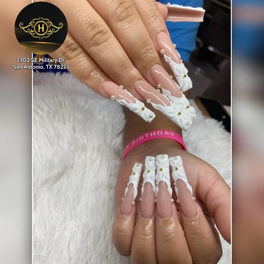 H Nails & Bar