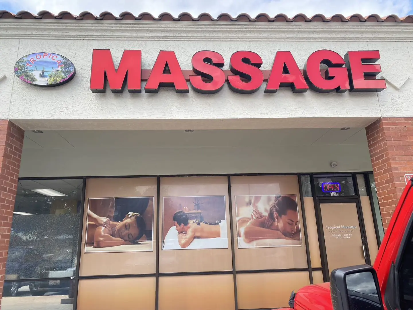 Tropical Massage