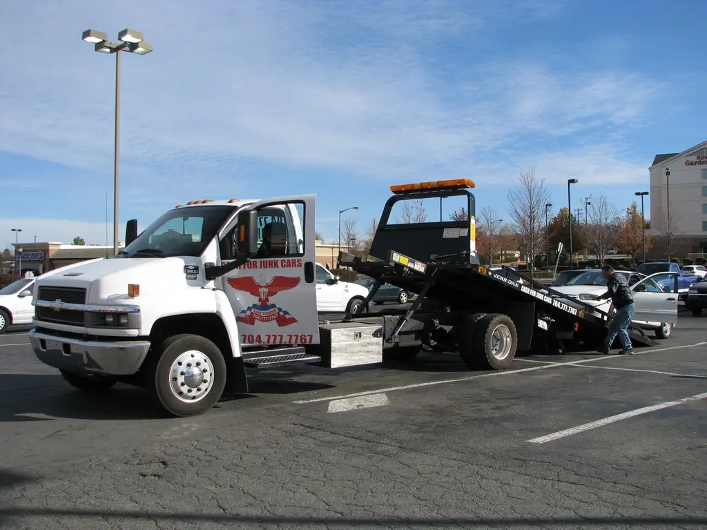 Sam Auto Salvage