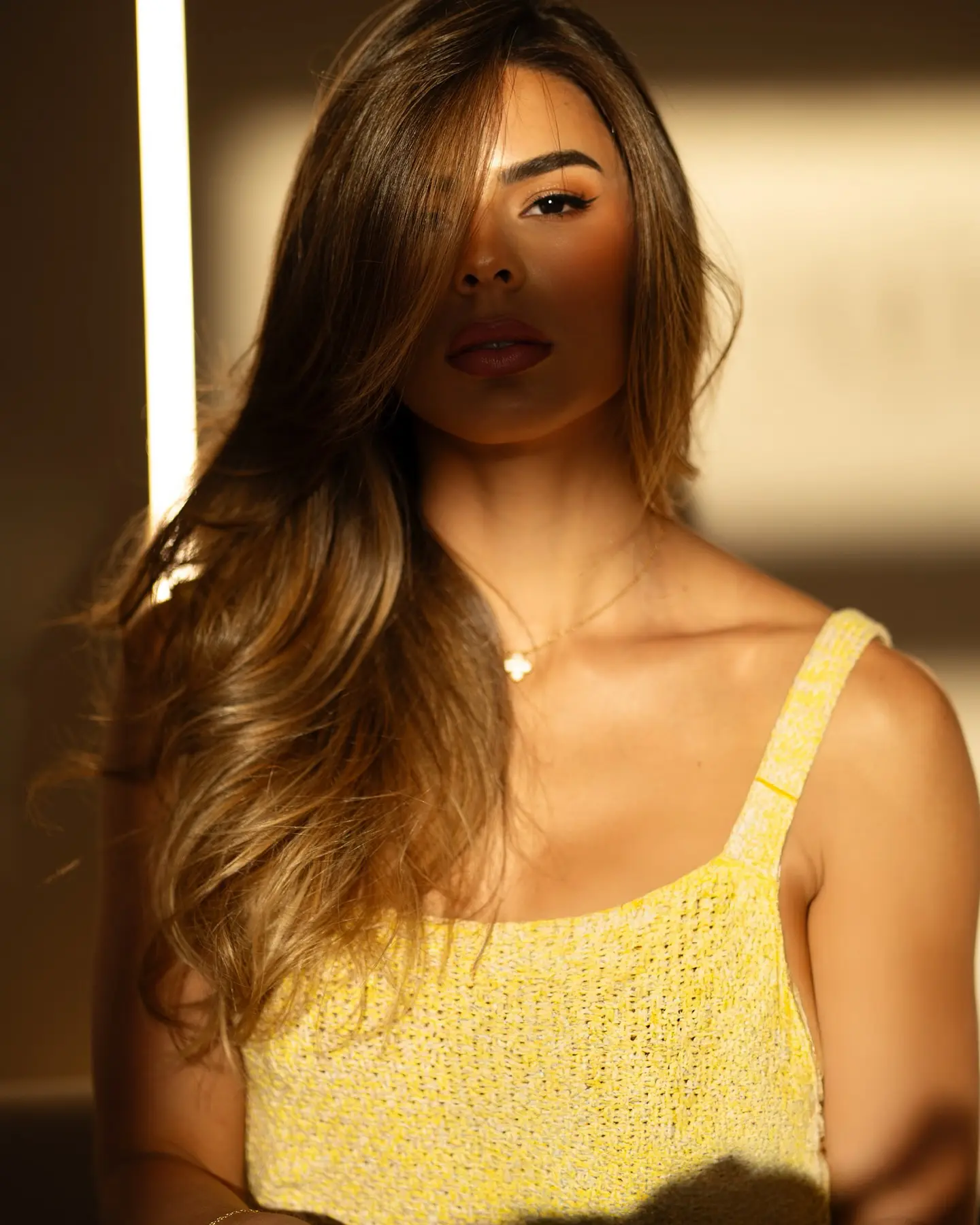 Bond 8 Salon
