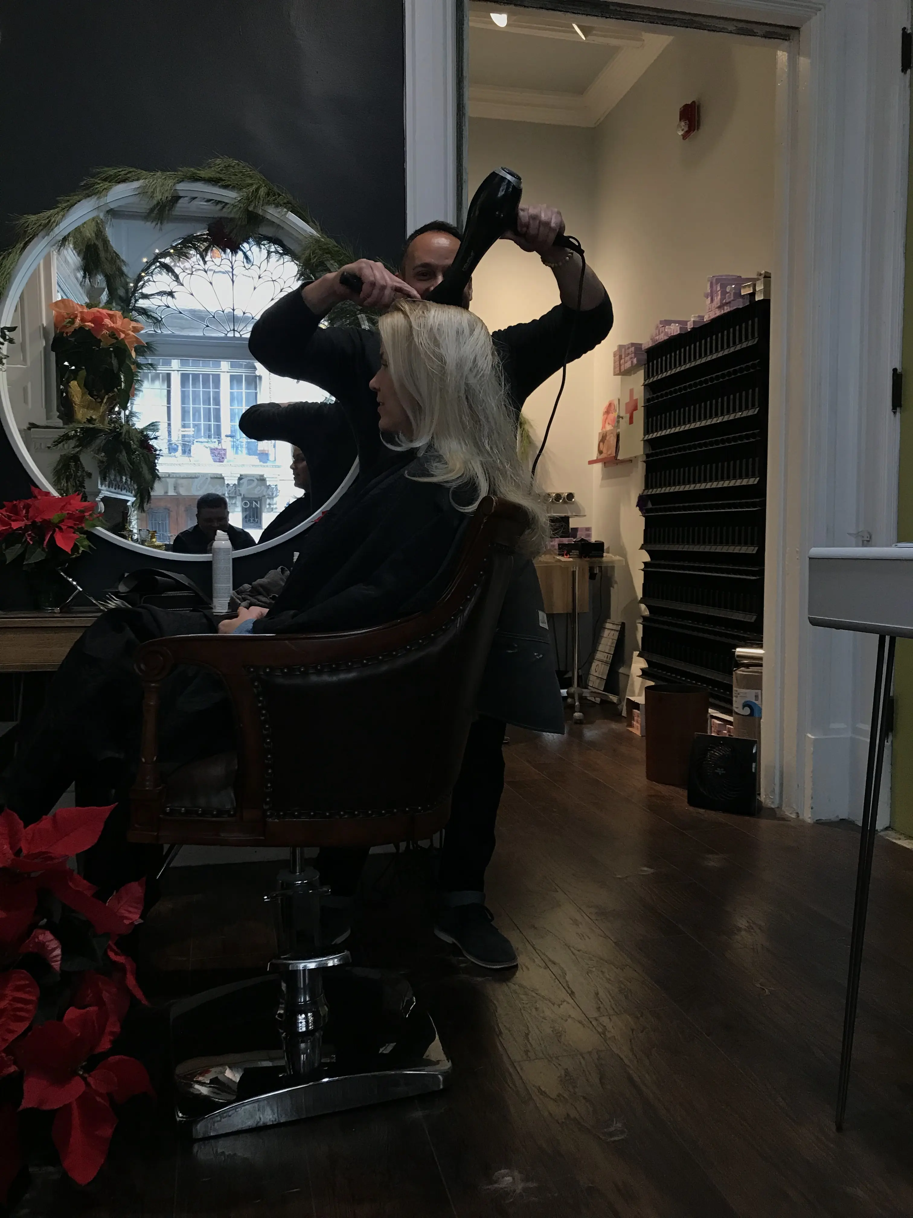 Ozzie Perez Salon