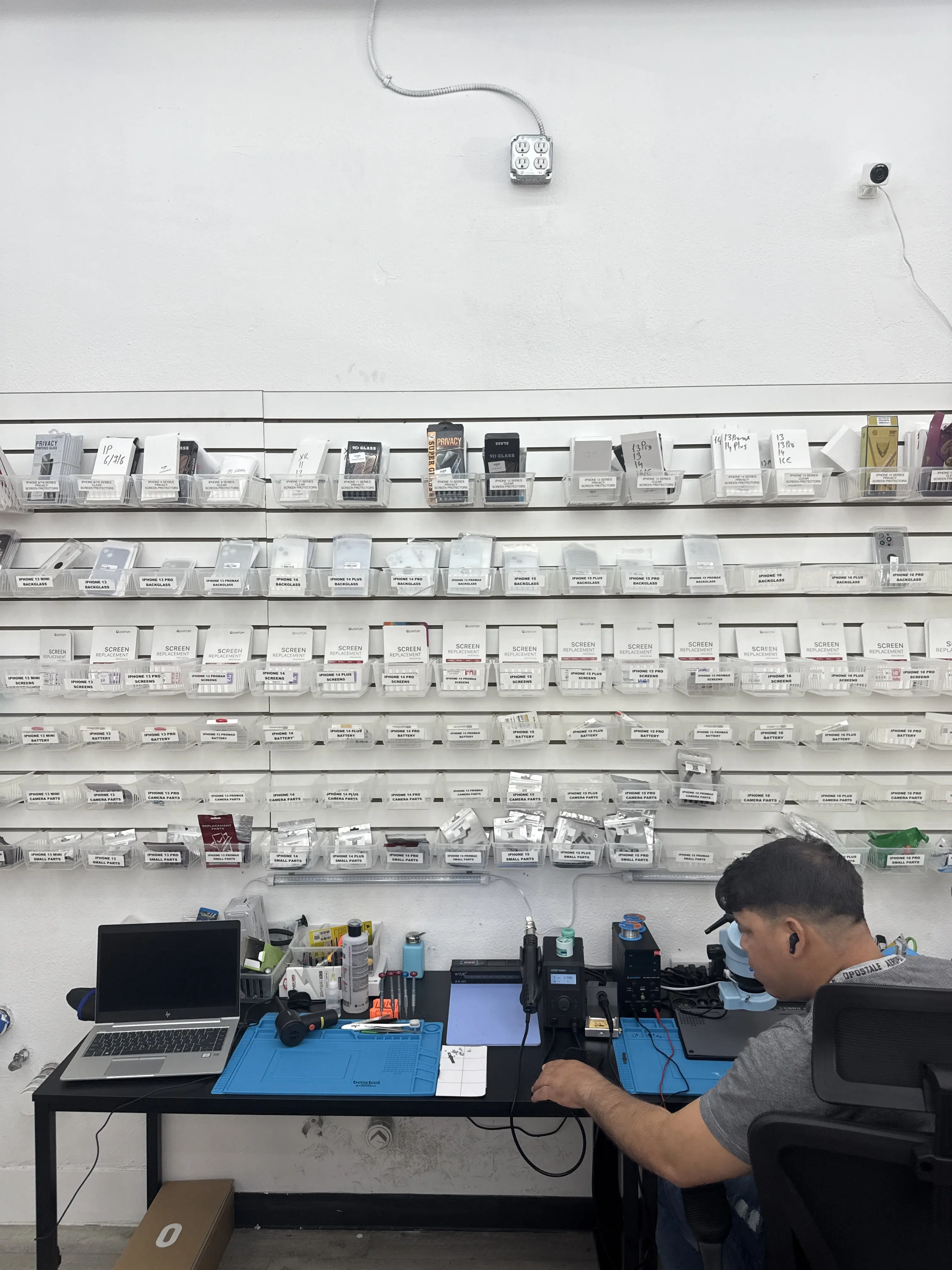 Stop to Fix-Phone repair,Tablet &Accessories at Thousandoak