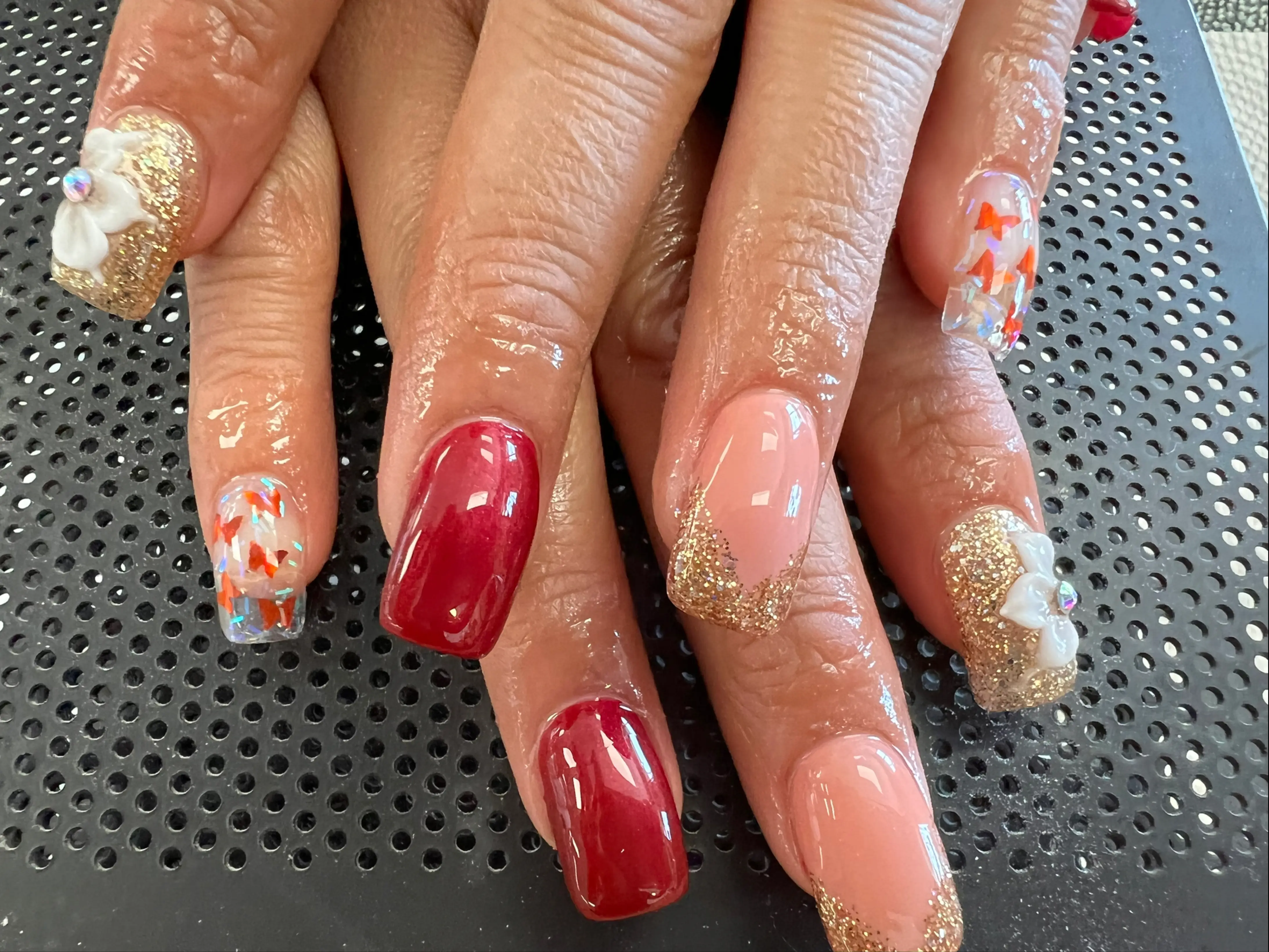 Daisy Nails