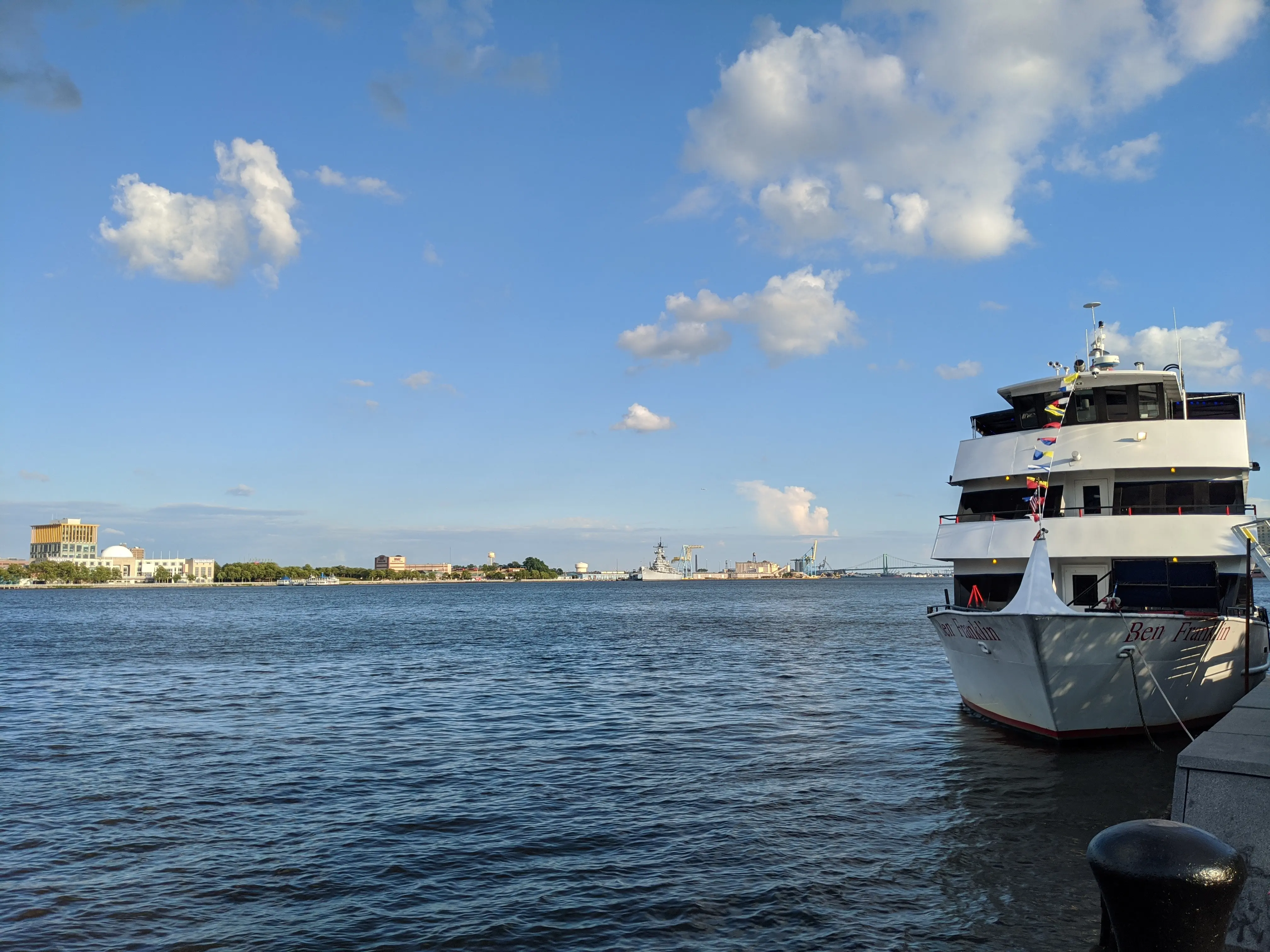 Penn's Landing Marina