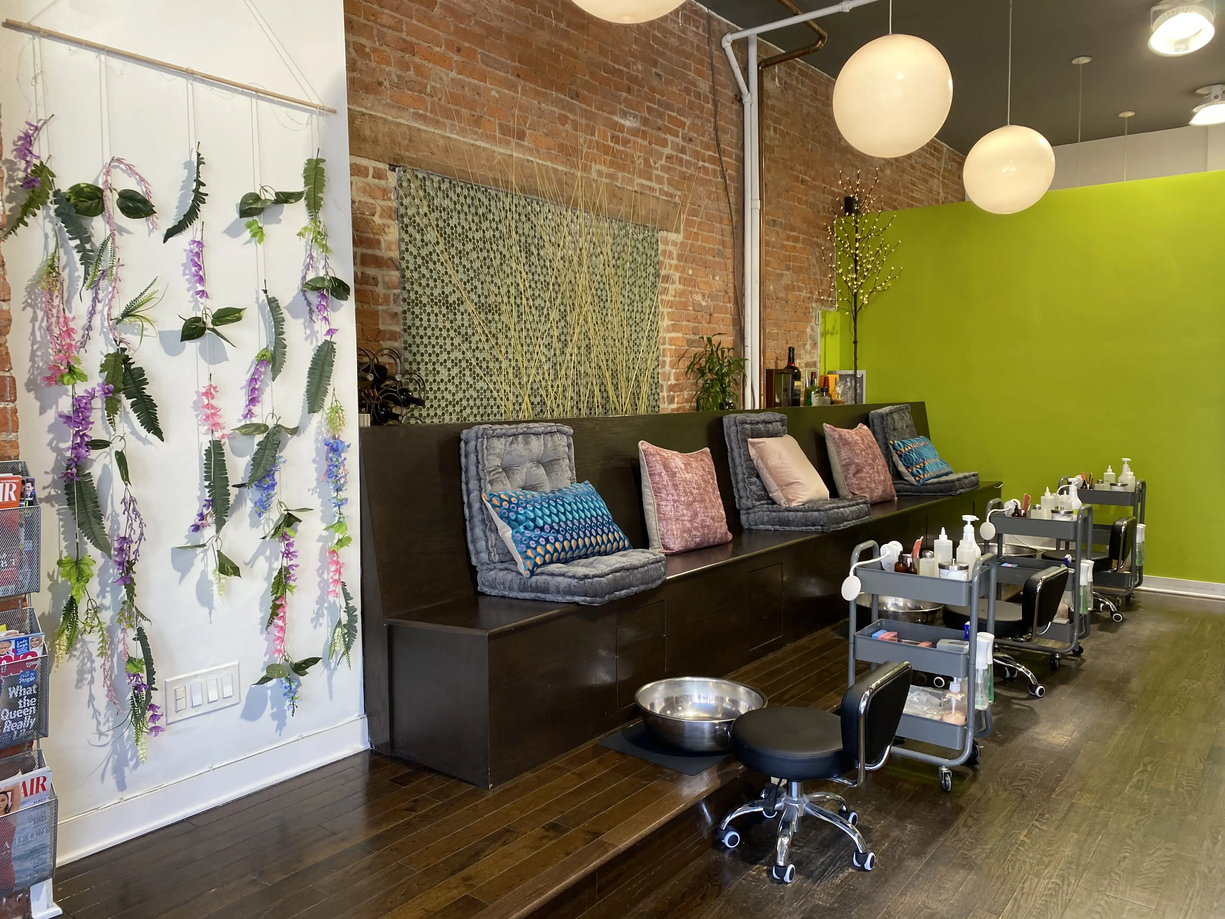 Essential Nail Spa