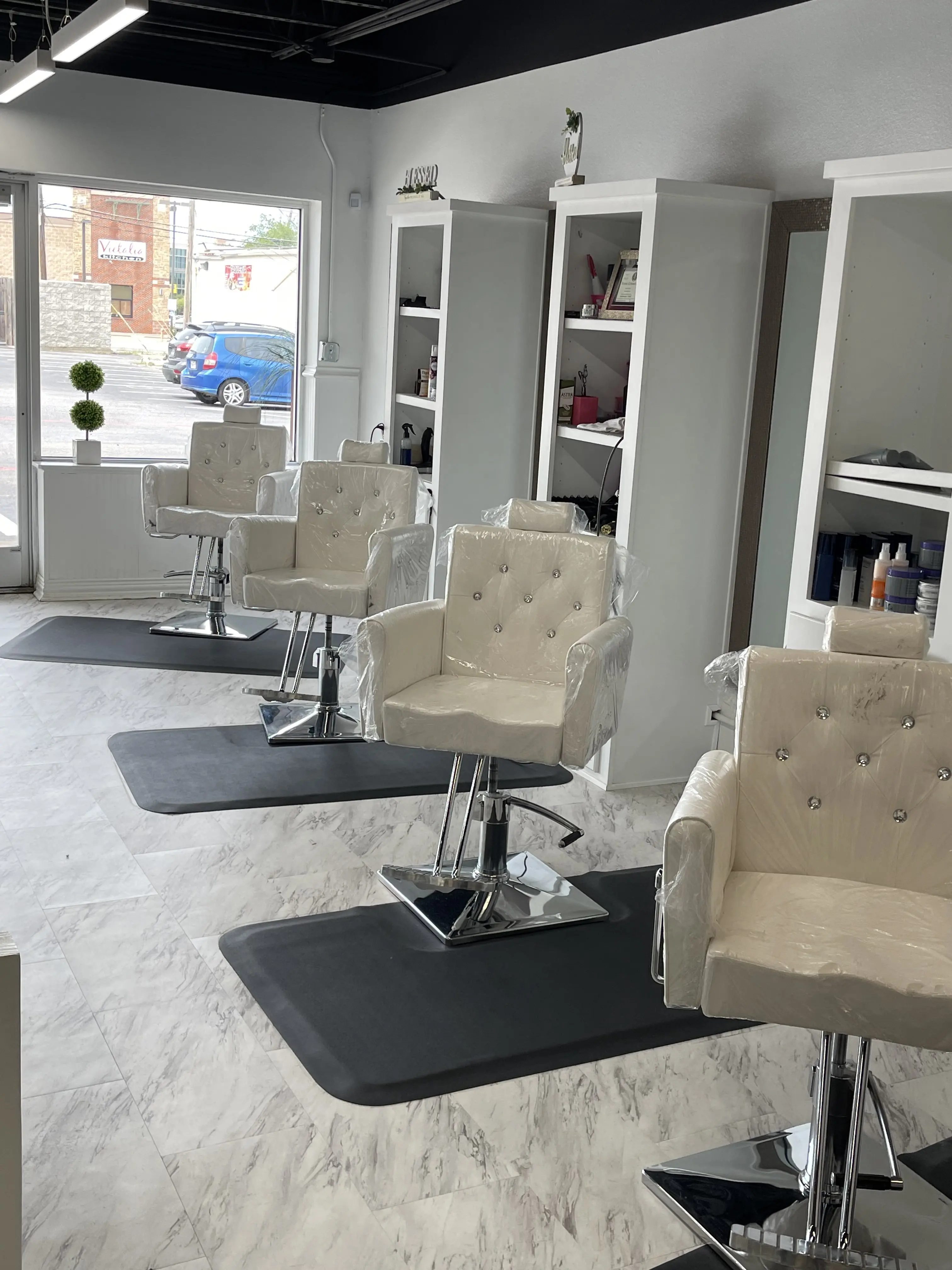Belleza Latina Salon Barberia