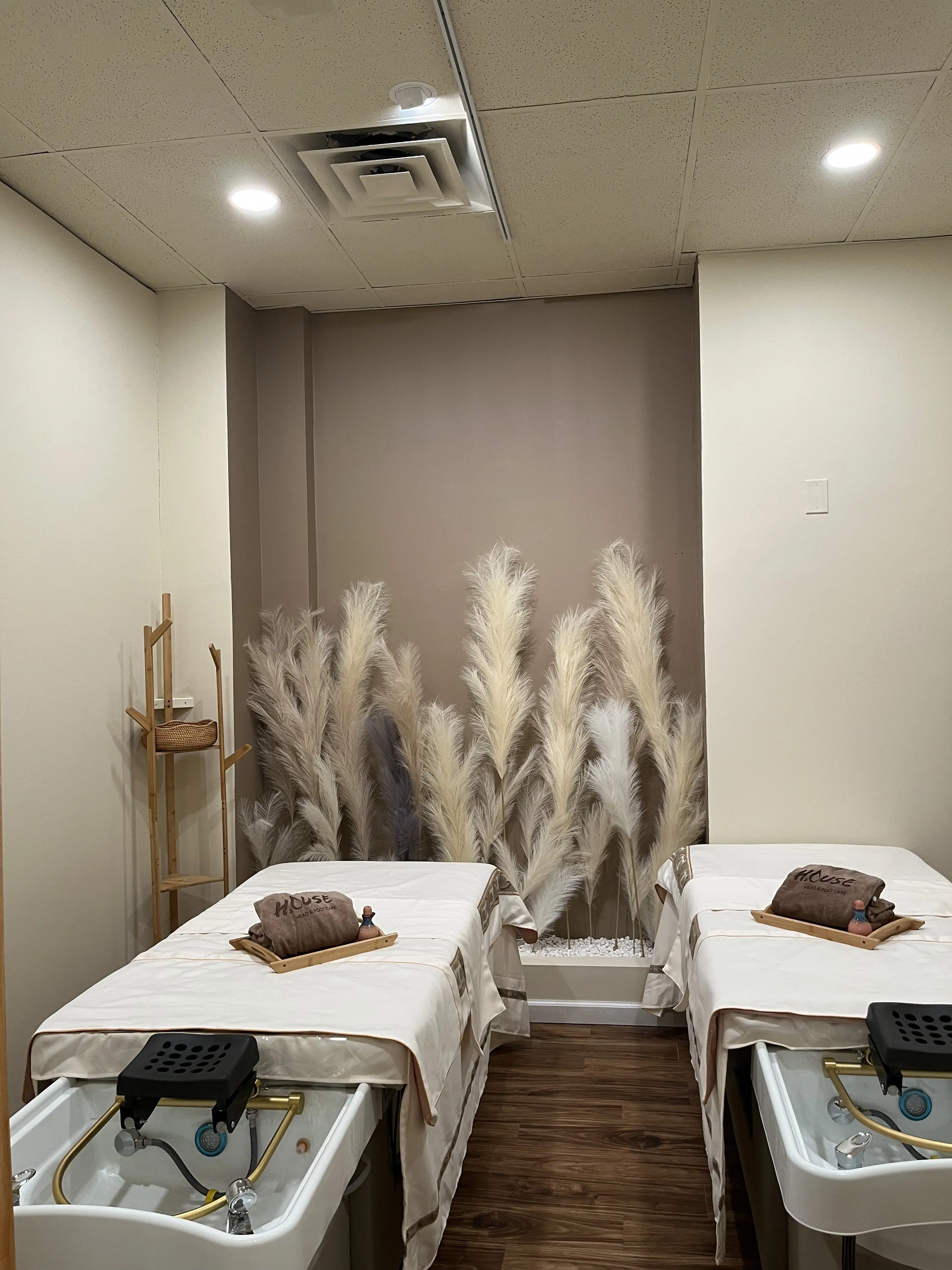 H2O HOUSE HEAD&FOOT CARE