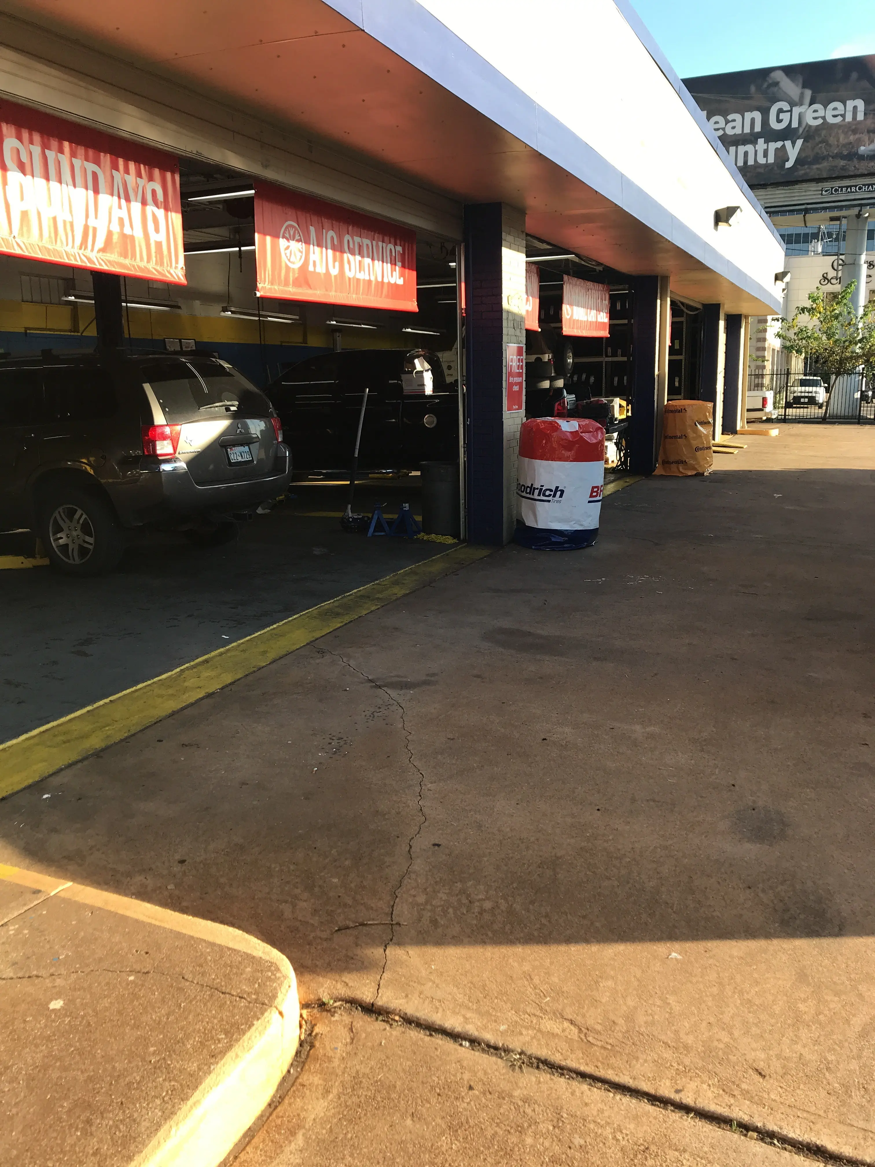 Pep Boys Auto Service & Tires