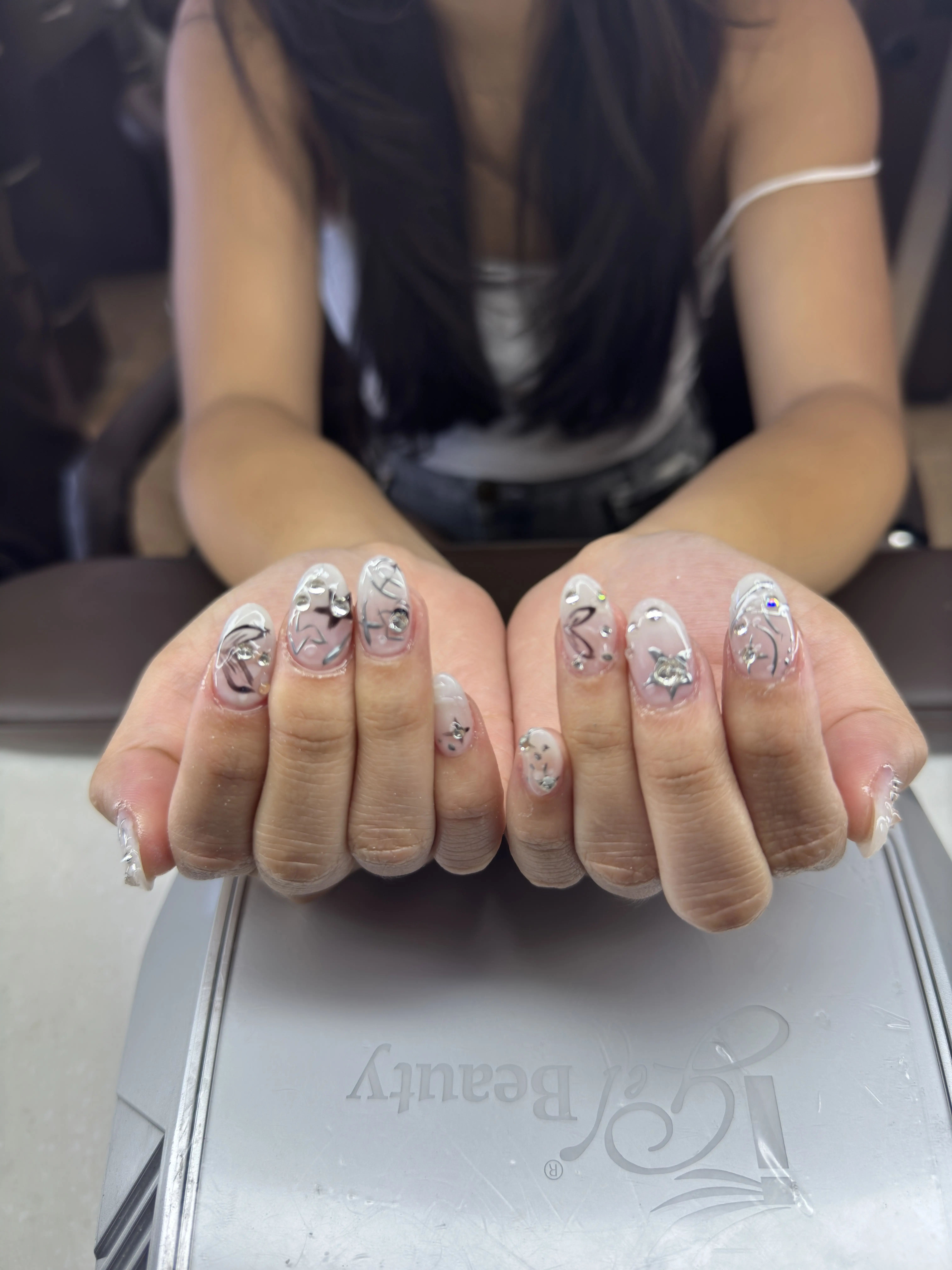 Expo Nails
