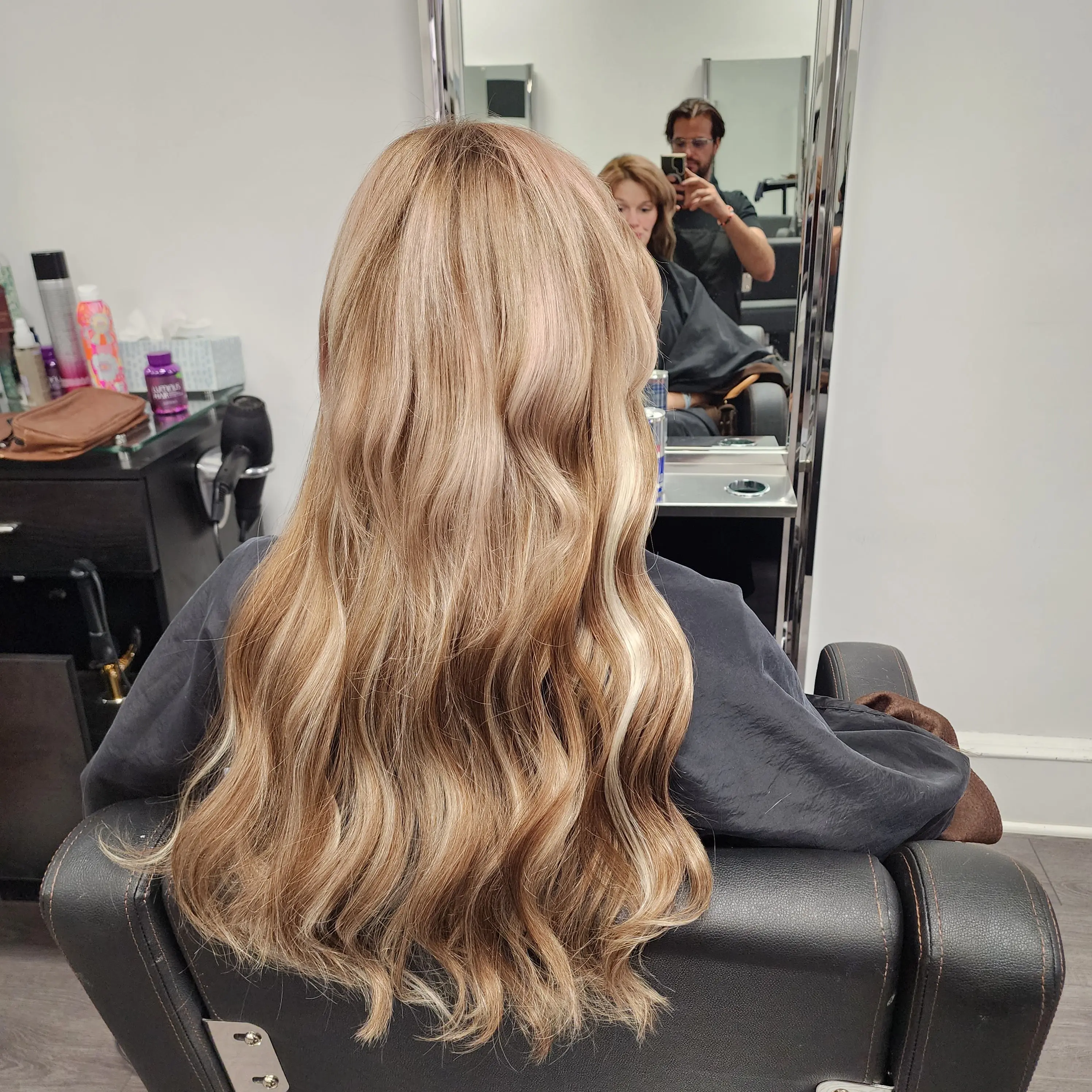 Tundella Salon & Hair Extensions @ 21M
