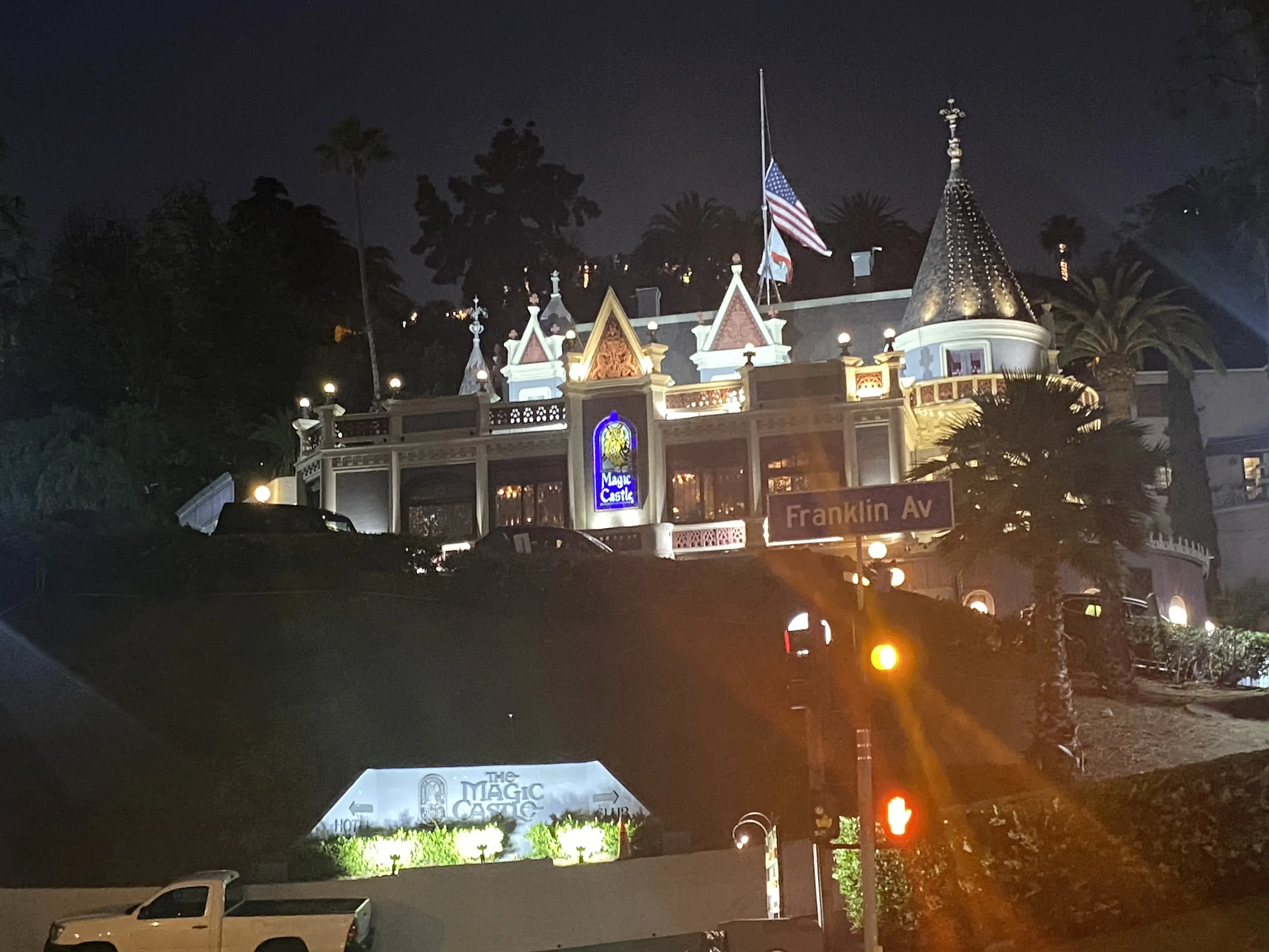LA Ghosts: Ghost Tours & Haunted Pub Crawls