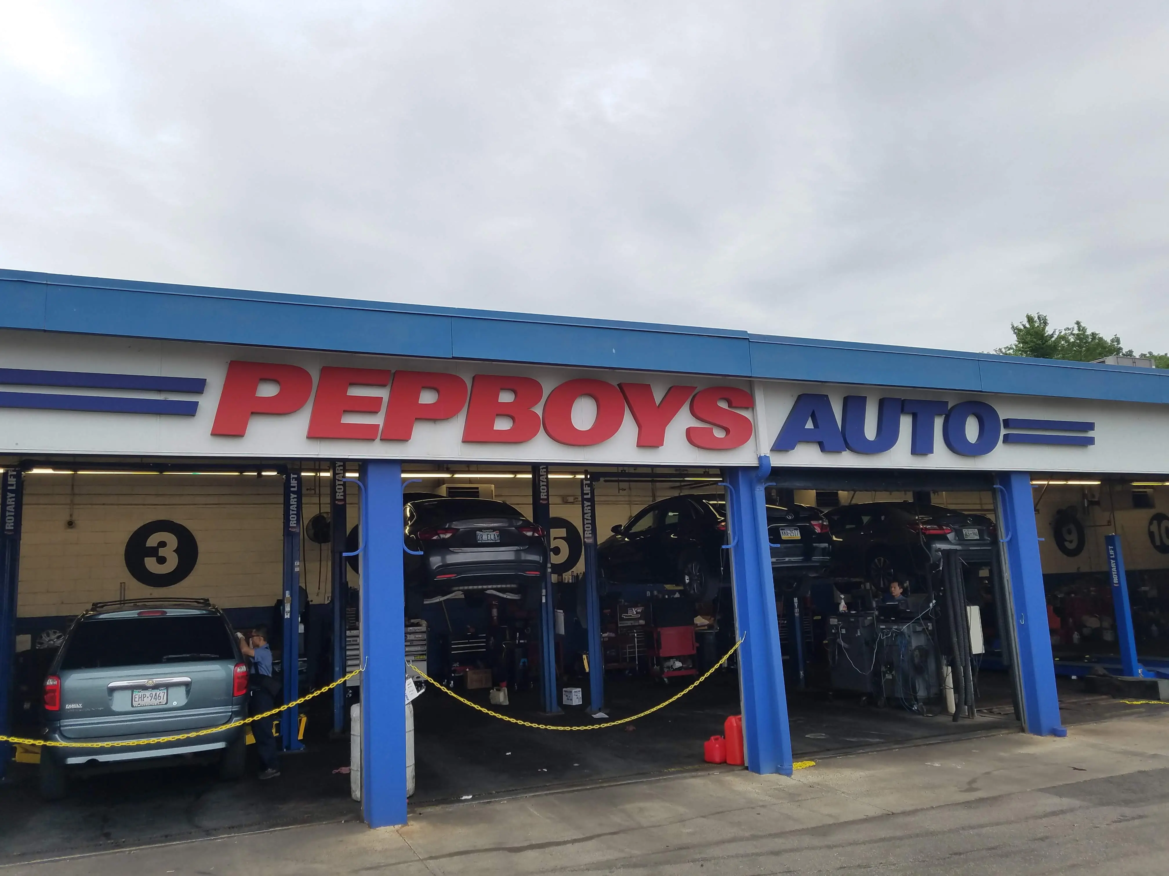Pep Boys Auto Service & Tires