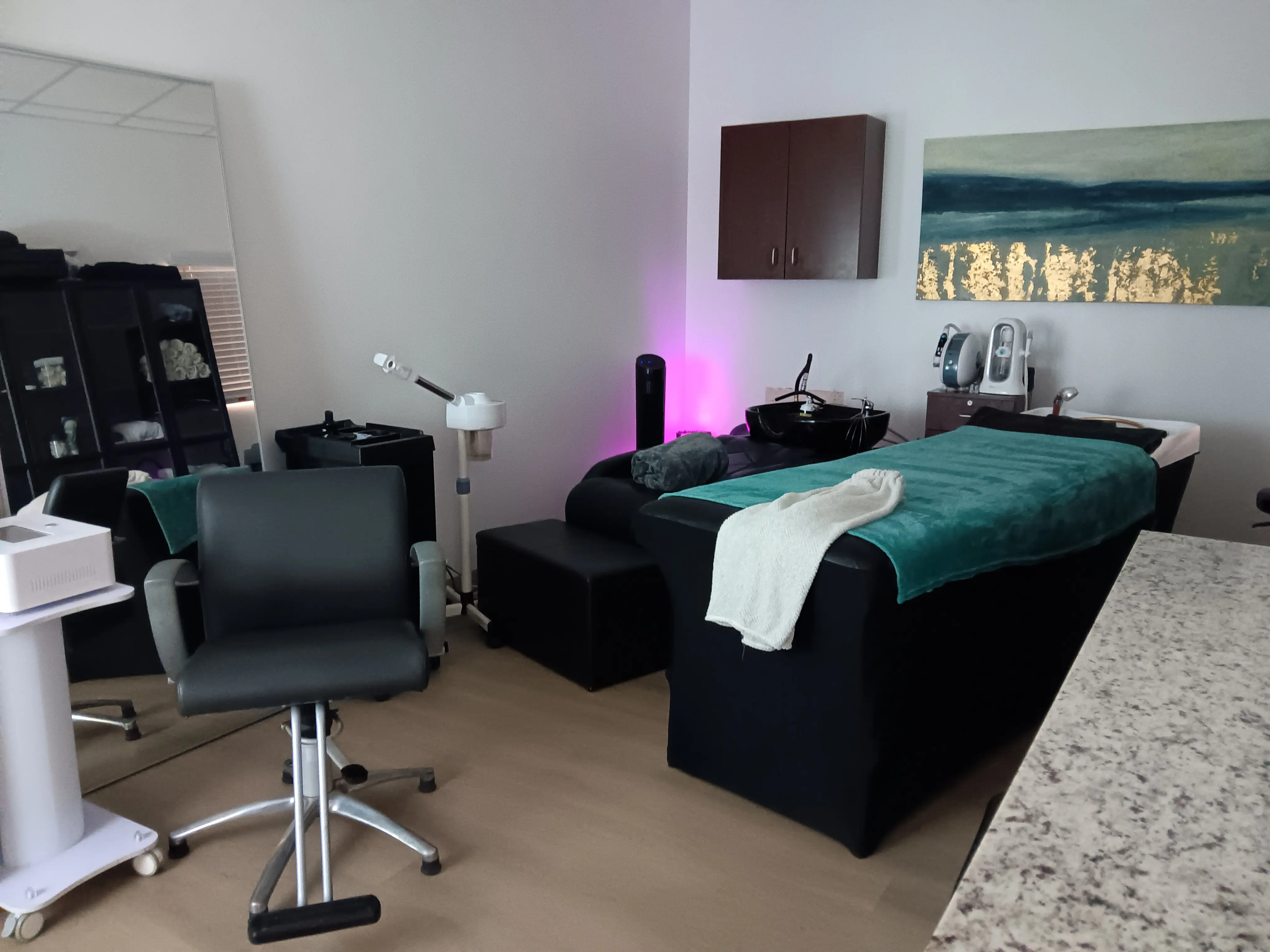Organic Headspa & Salon