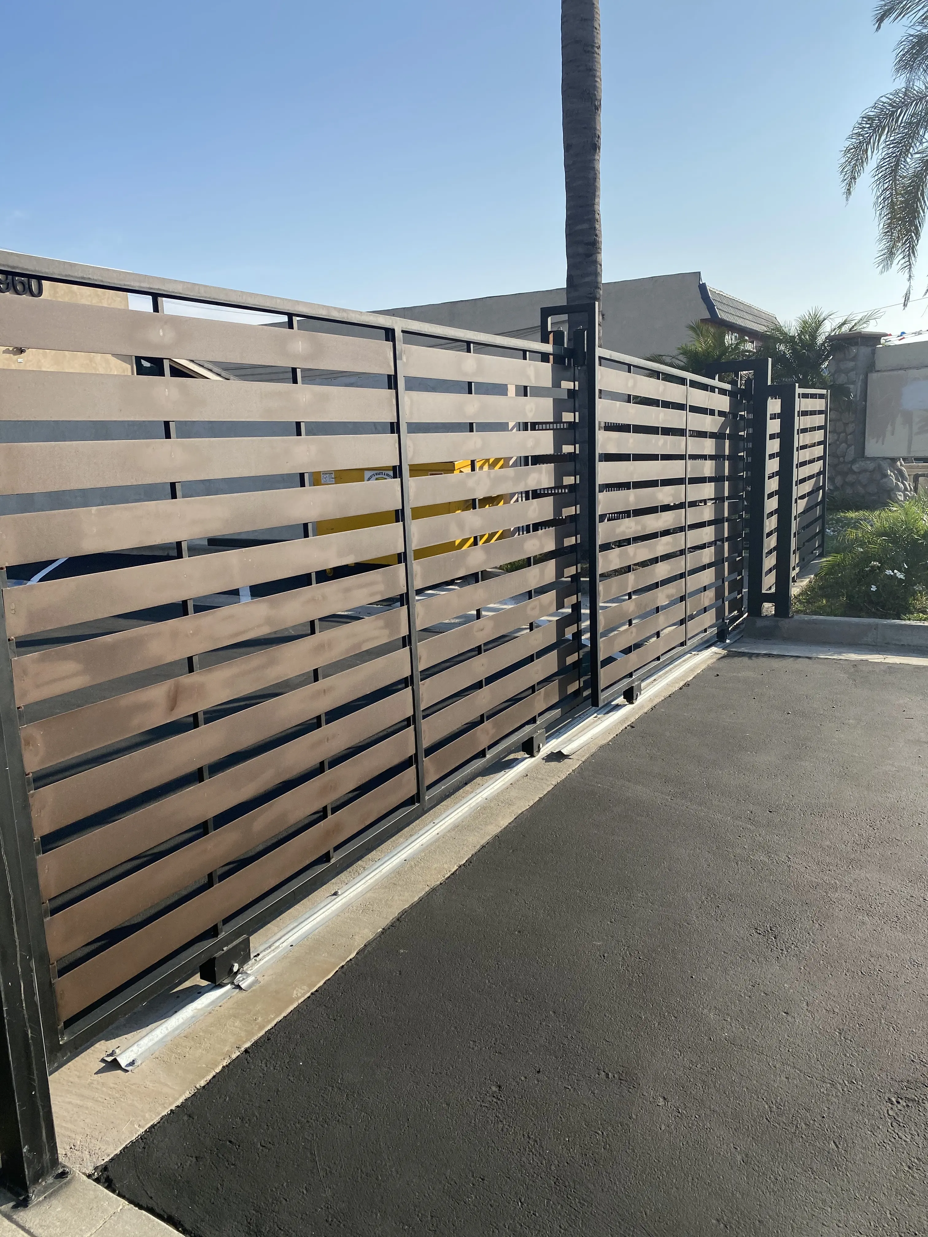 First Garage Door and Gate Repair Inc - Los Angeles, CA