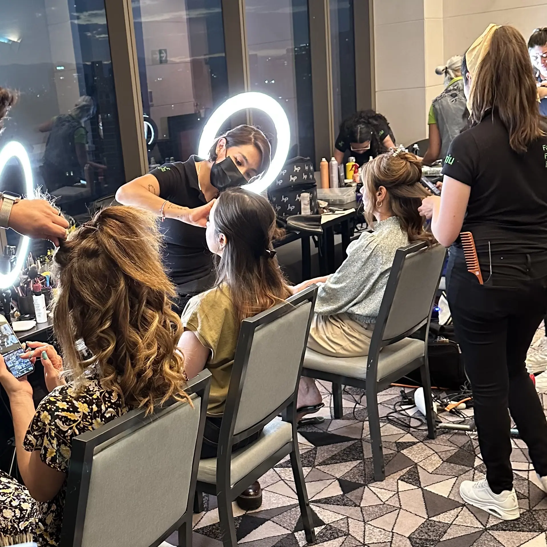 Foriu MIA - Hair & Makeup Services on-demand