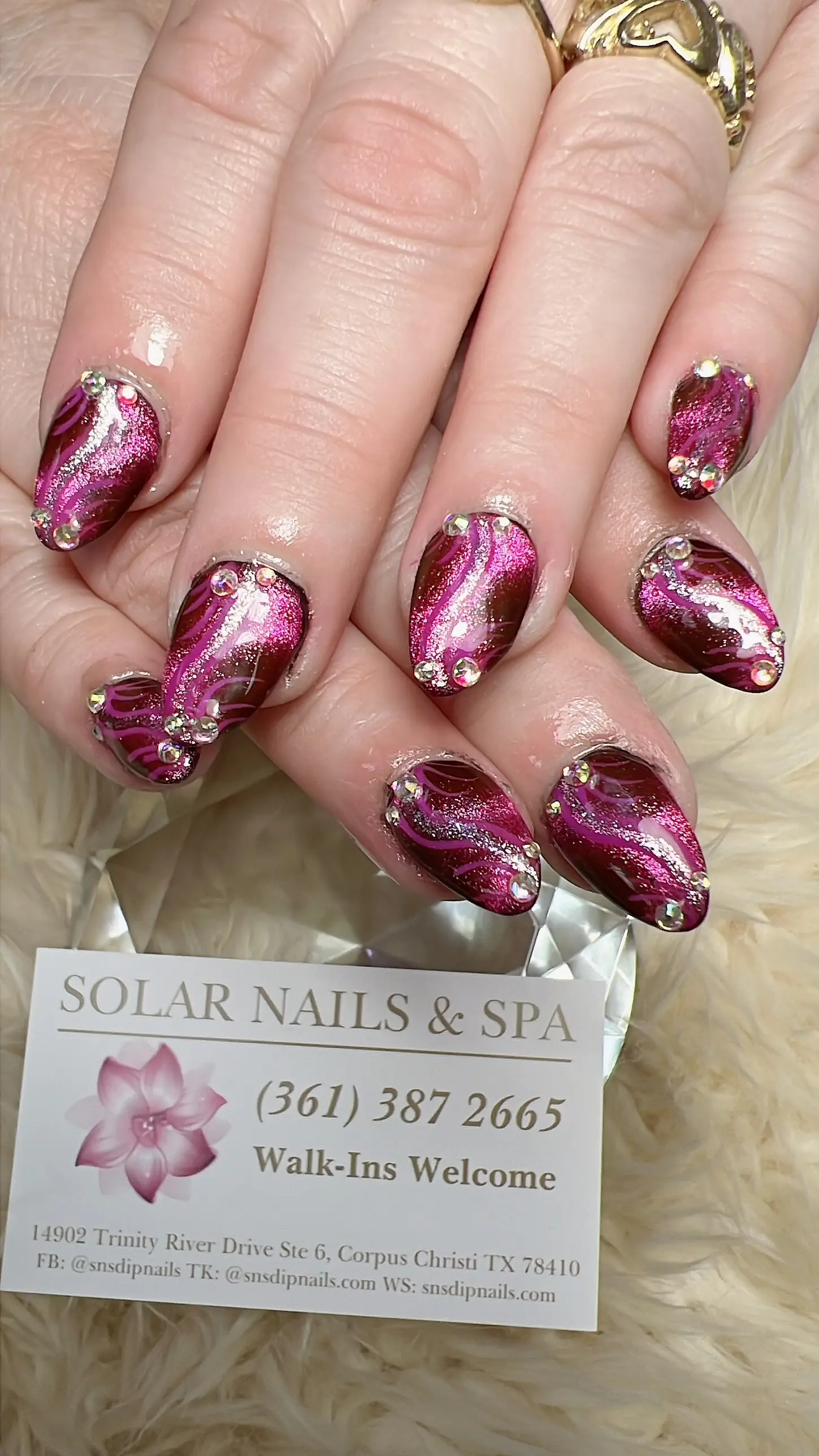 Solar Nails & Spa