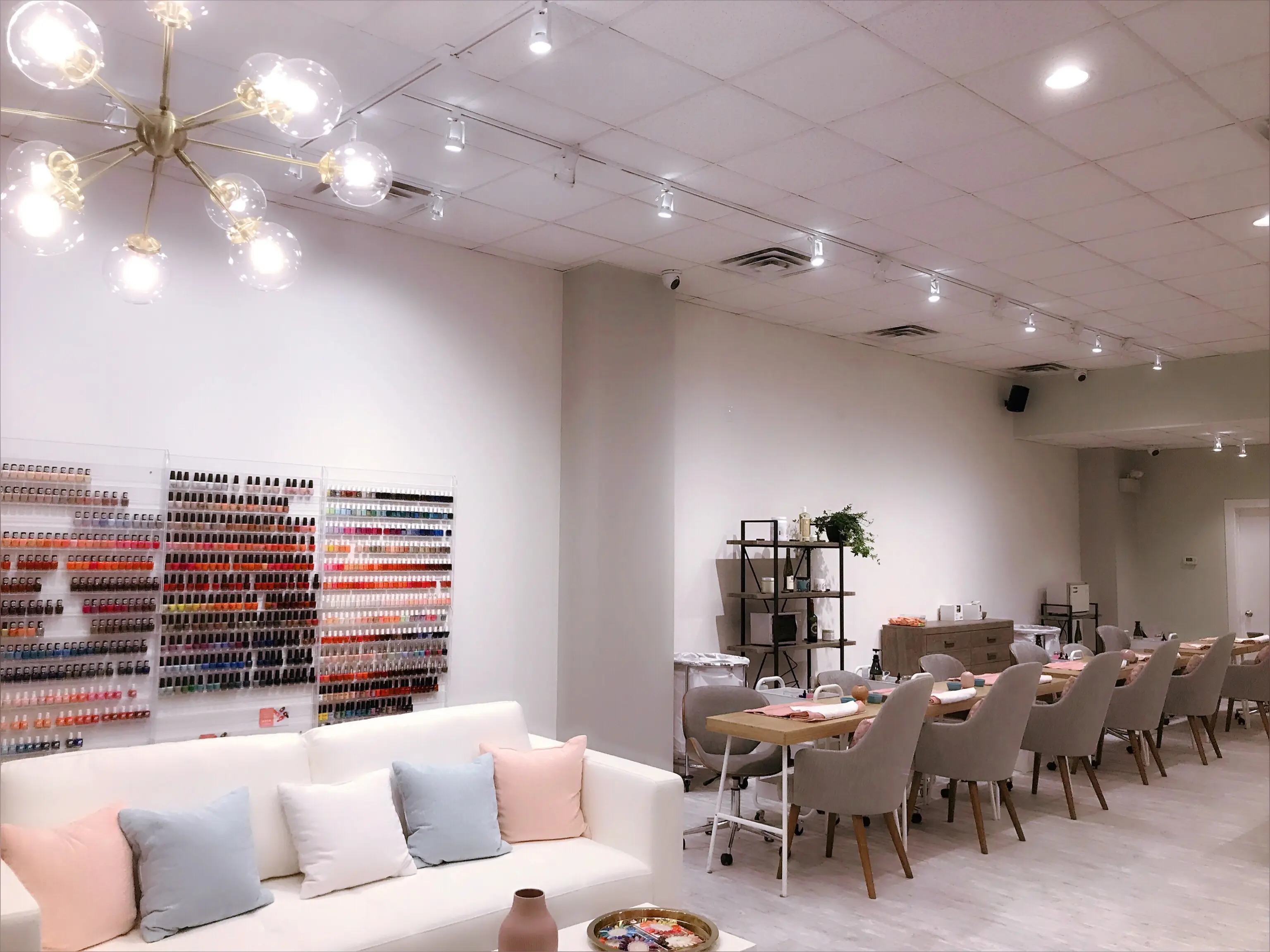 3 In 1 Nails & Spa