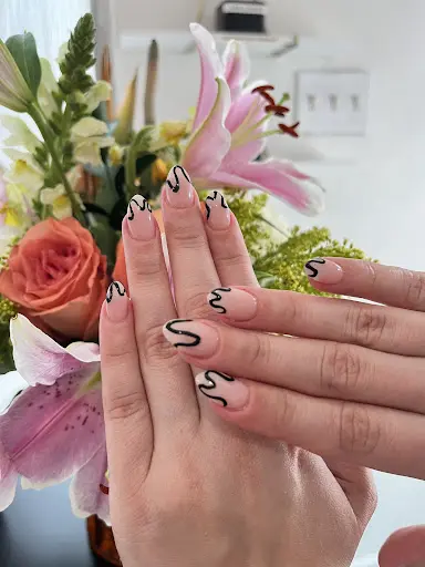 Chica Chic Nails