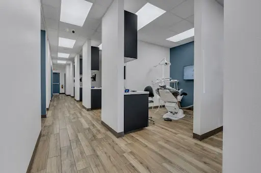 Easy Breezy Dental - Dental Implants and Cosmetic Dentistry