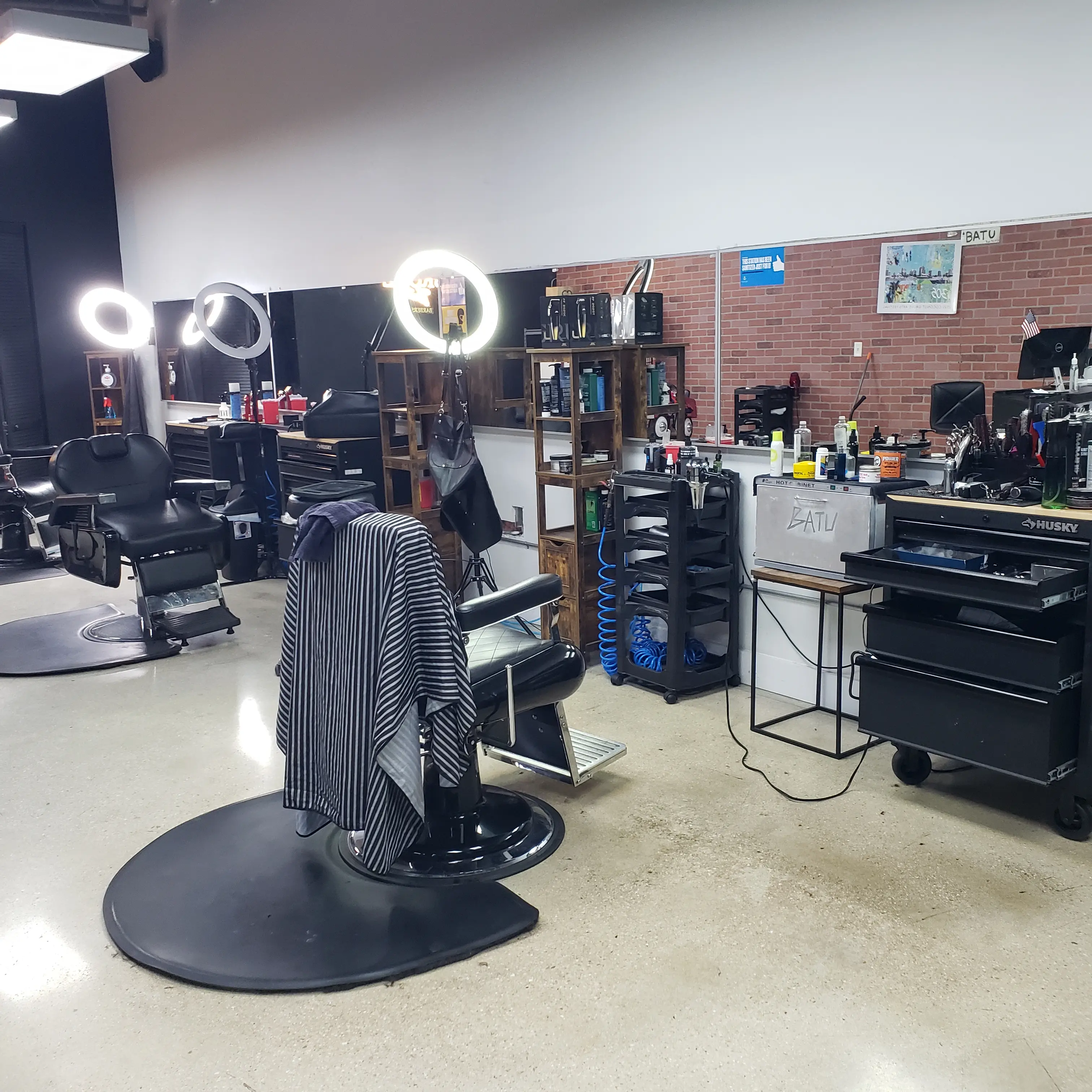 Grove Batu Barbershop