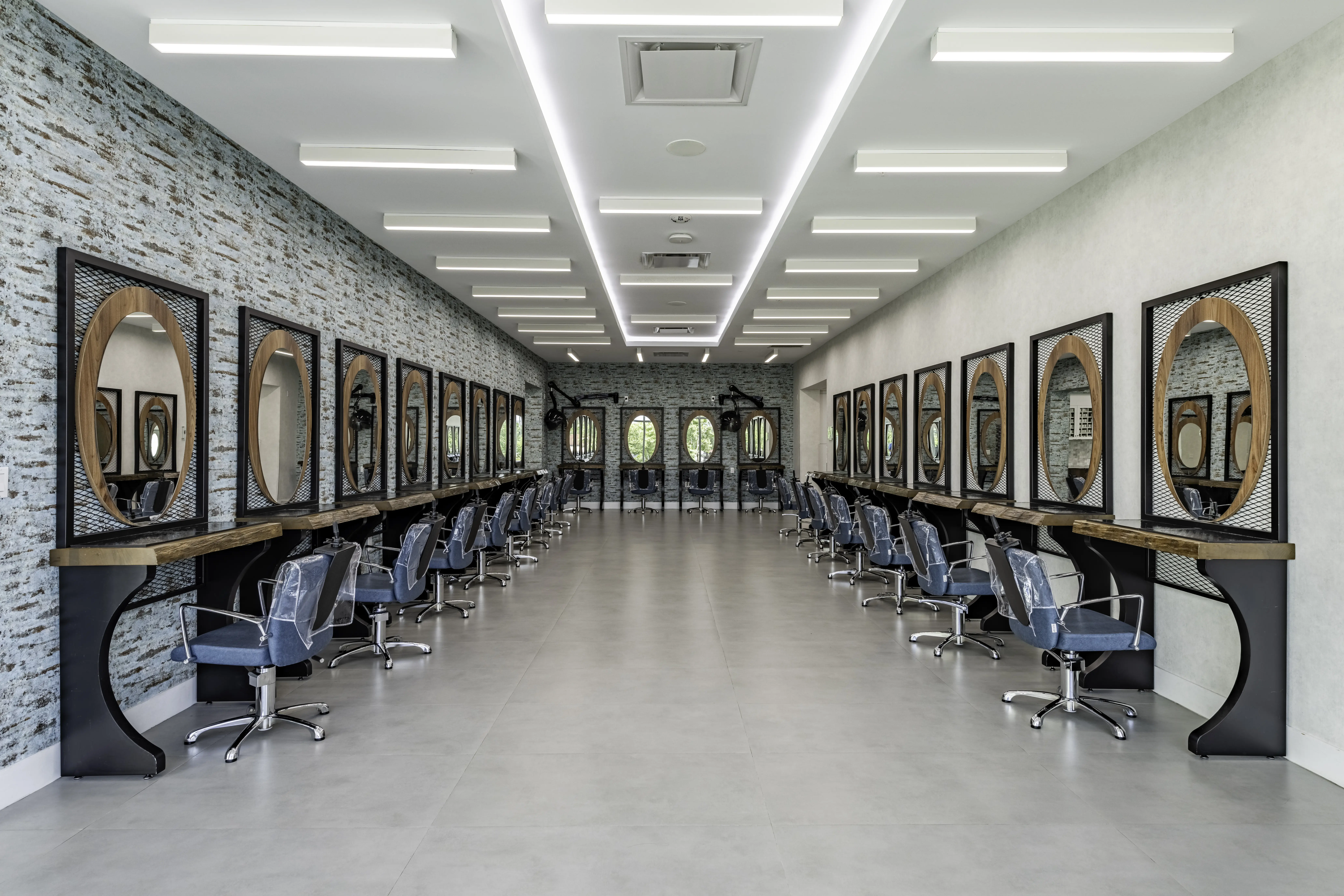 Celebrity School of Beauty - Miami