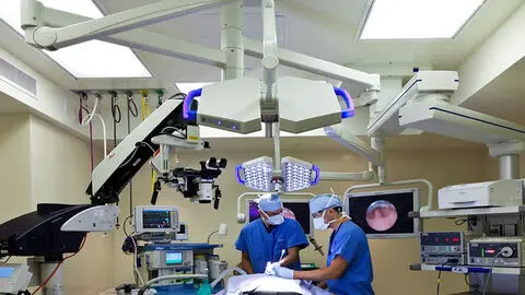 Parham Yashar, MD, FACS | Neurosurgery and Minimally Invasive Spine Surgery in Los Angeles