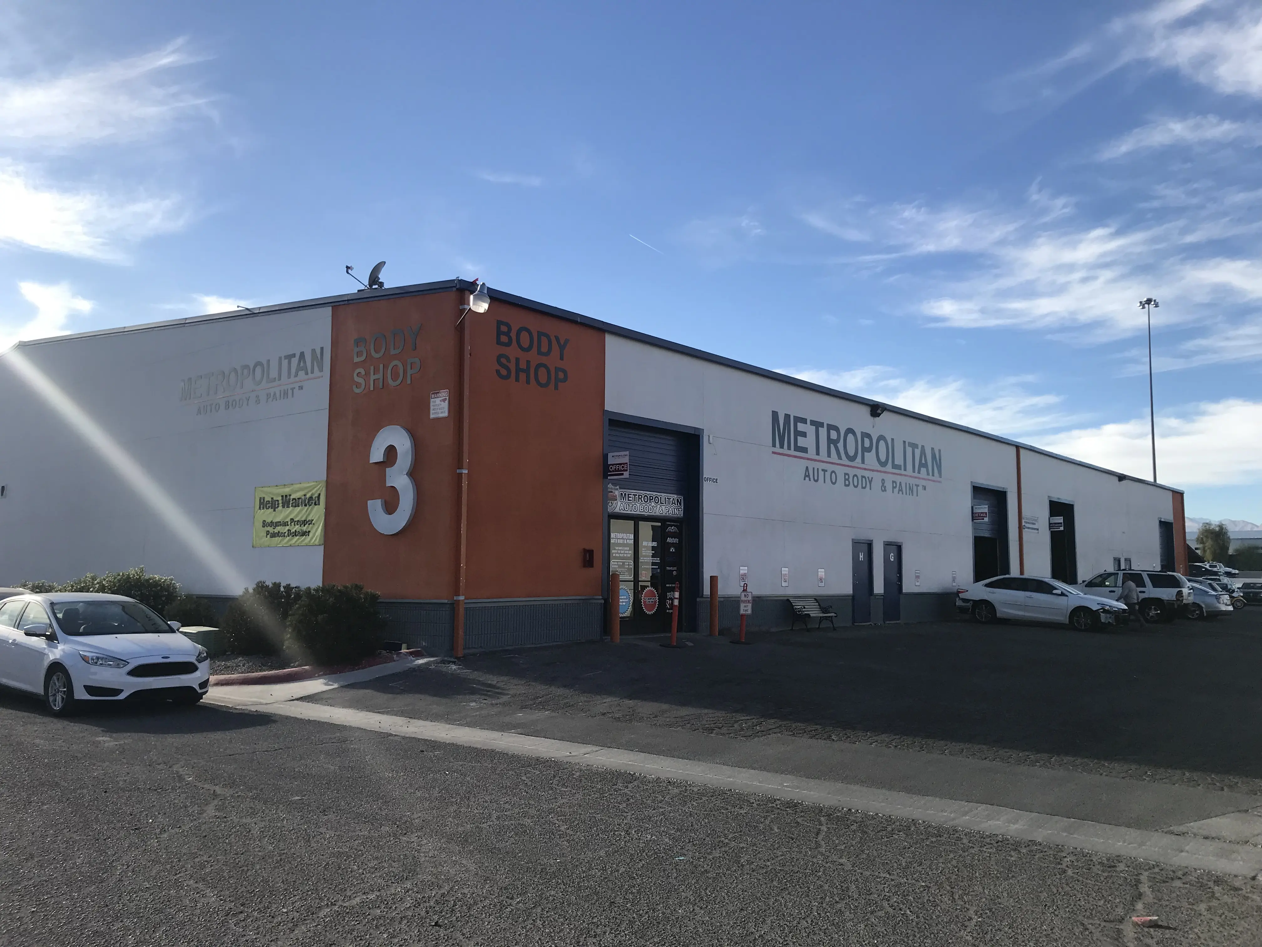 CARSTAR Metropolitan Auto Body & Paint