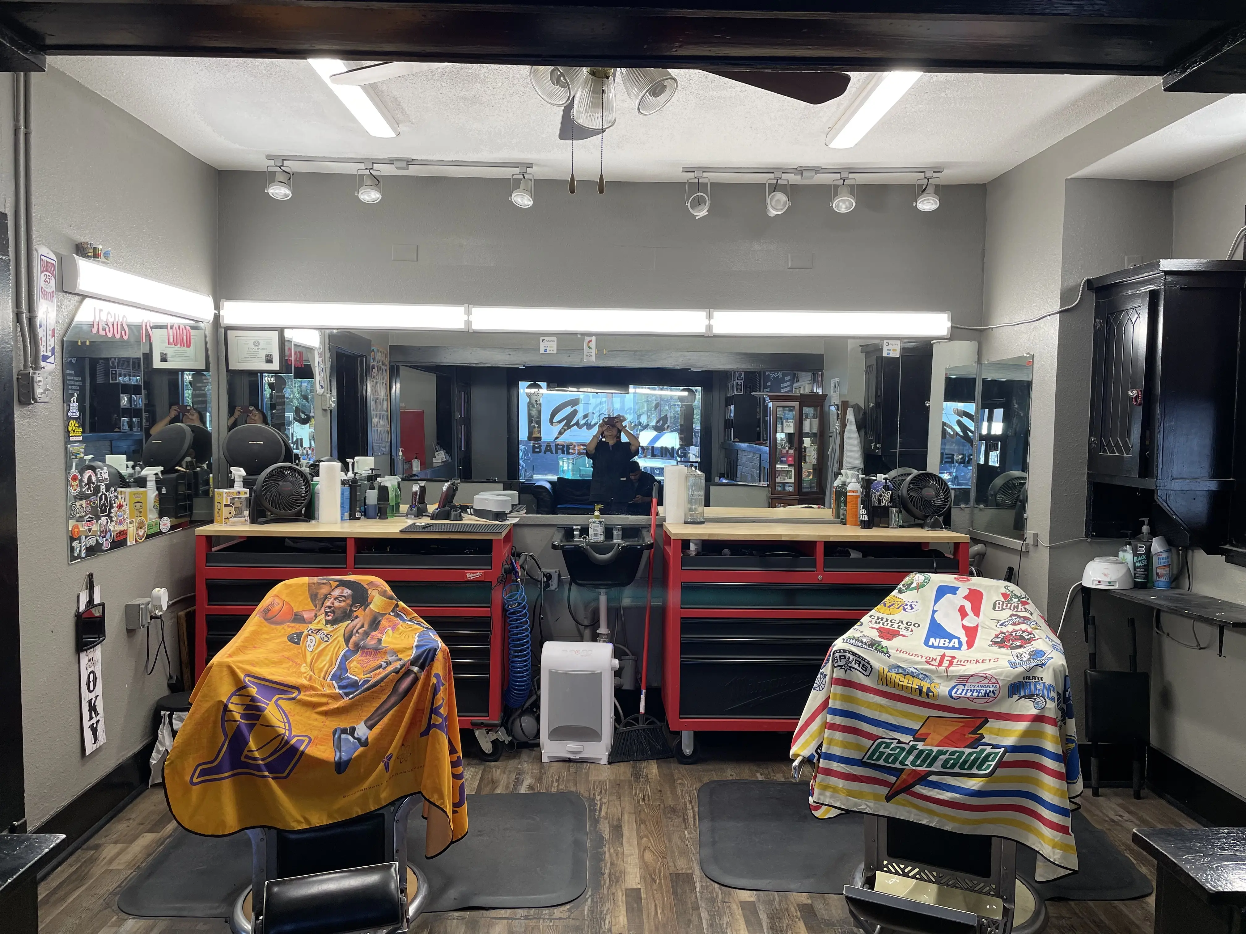 Garza's Barber & Styling Shop
