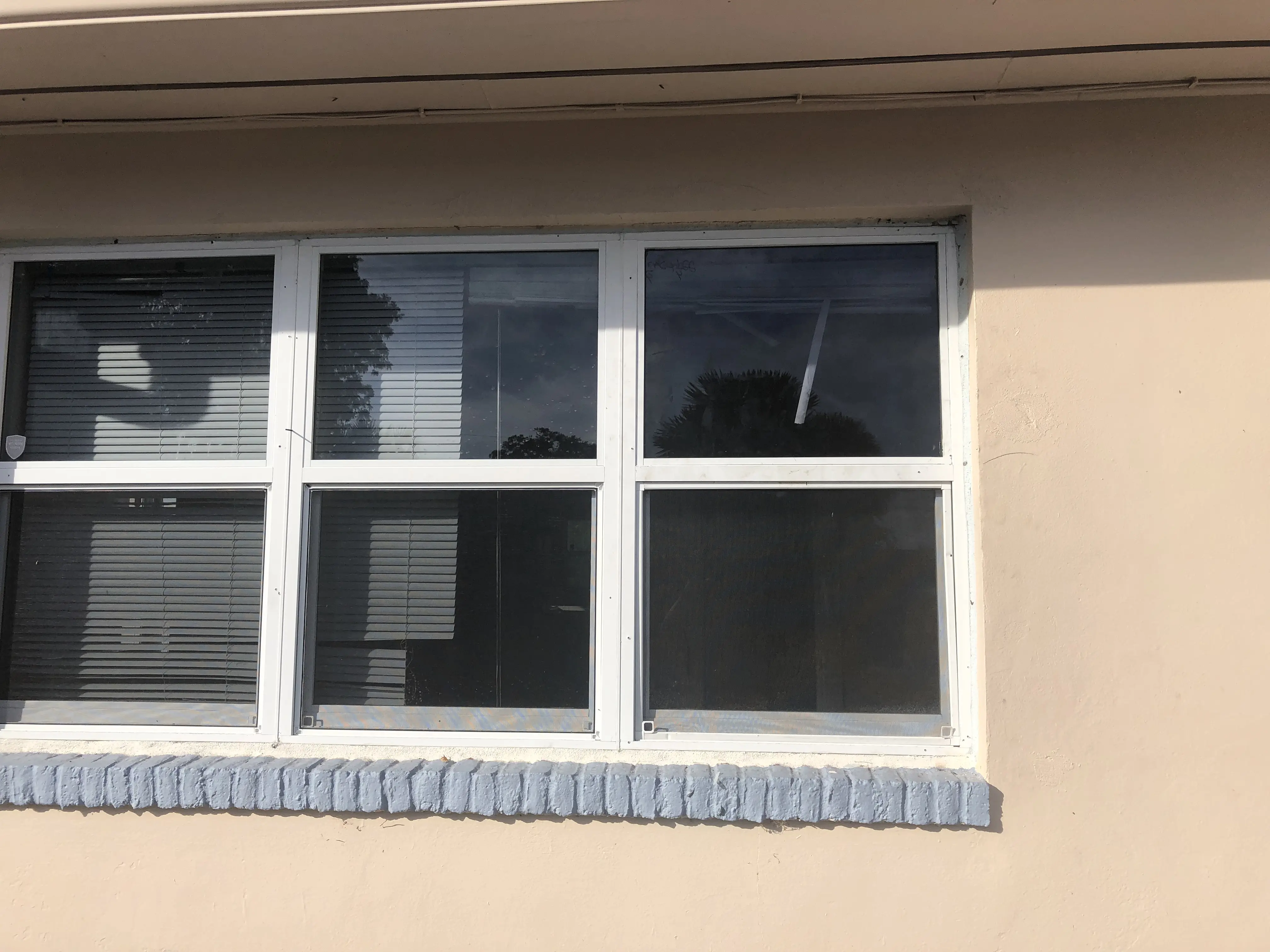 Express Glass & Board Up Sliding Glass Door & Window Repair