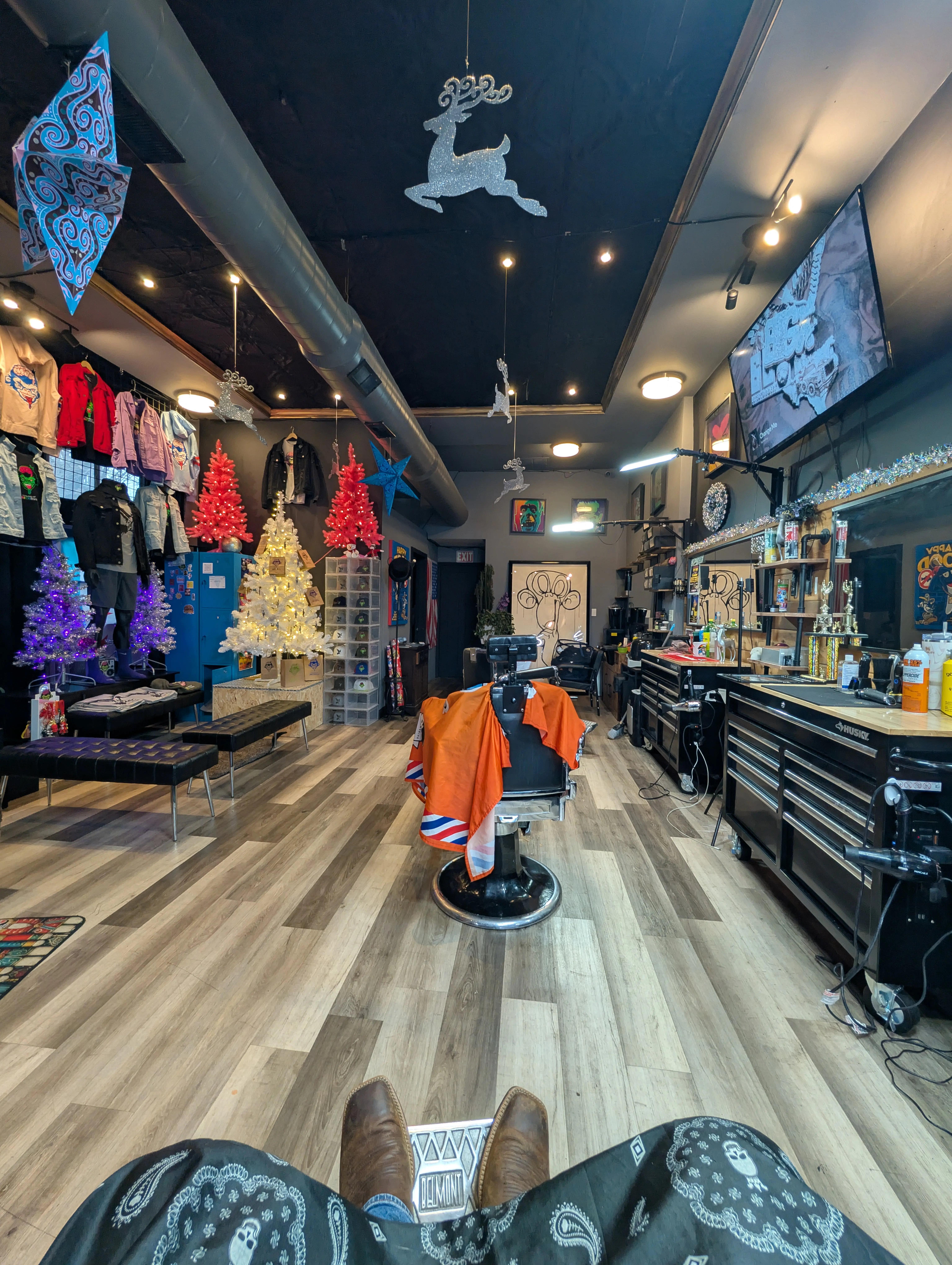 Elevated barbershop Lounge