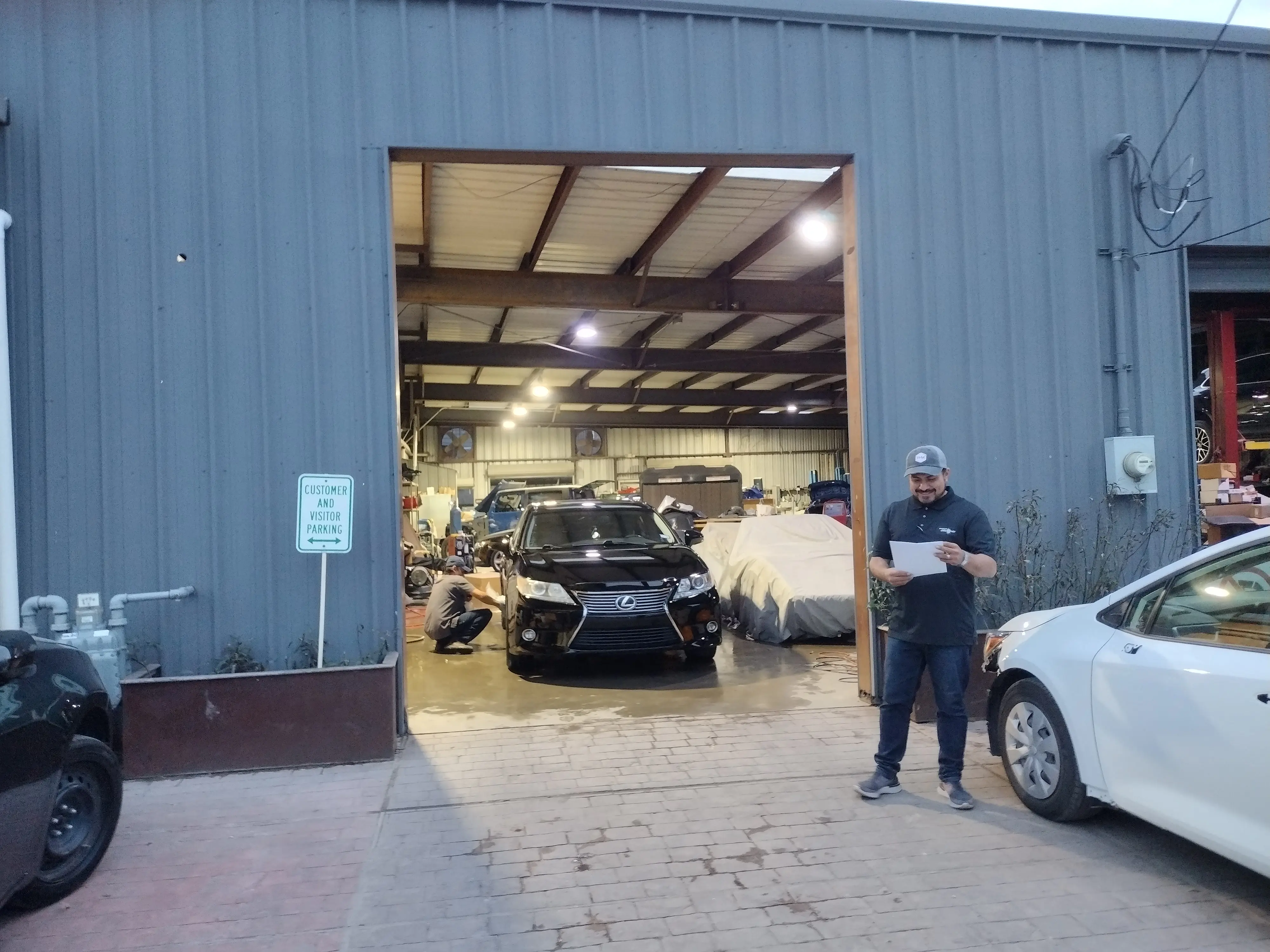 Manriquez Collision & Mechanic Shop