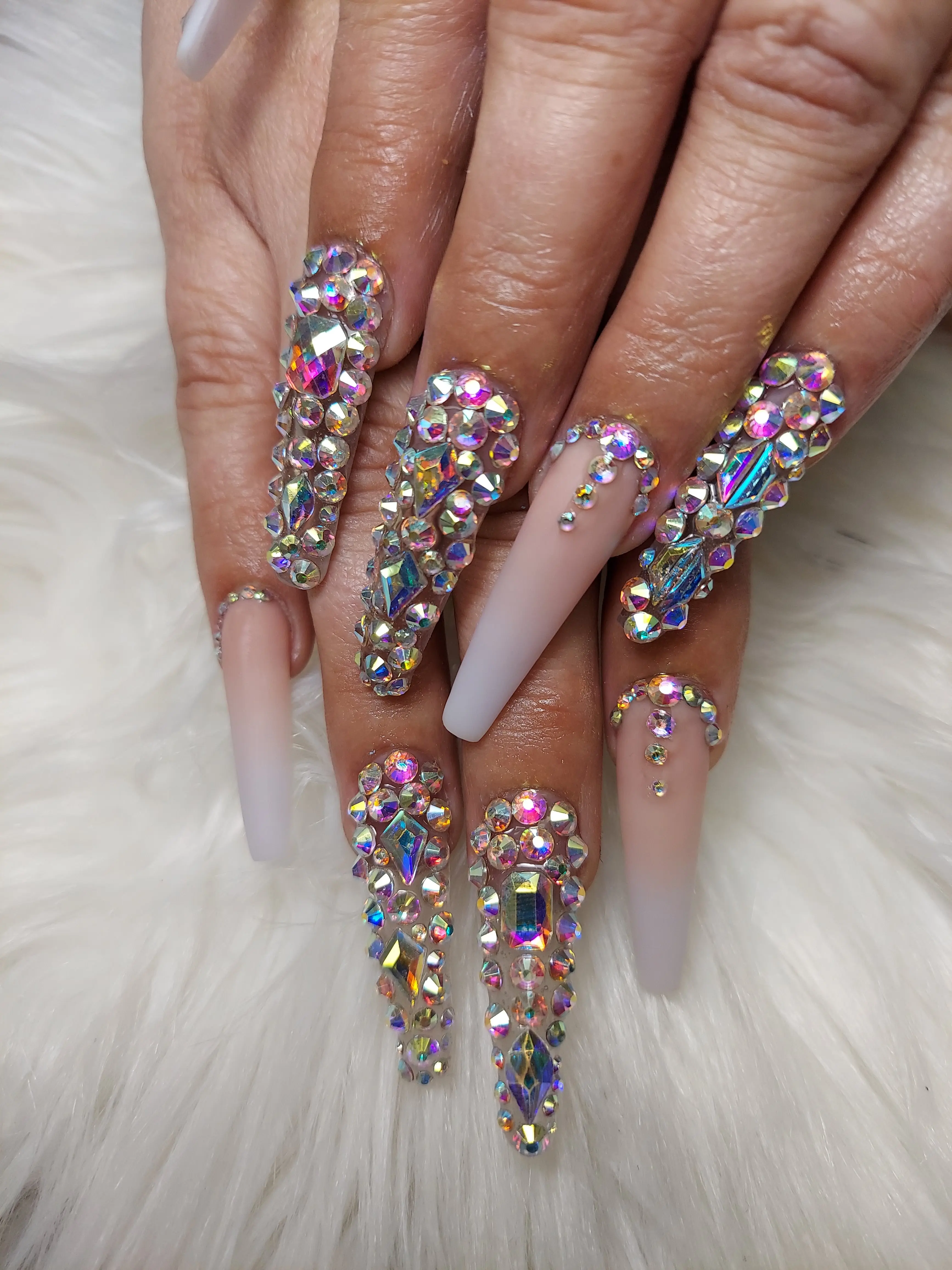 WORLD NAILS