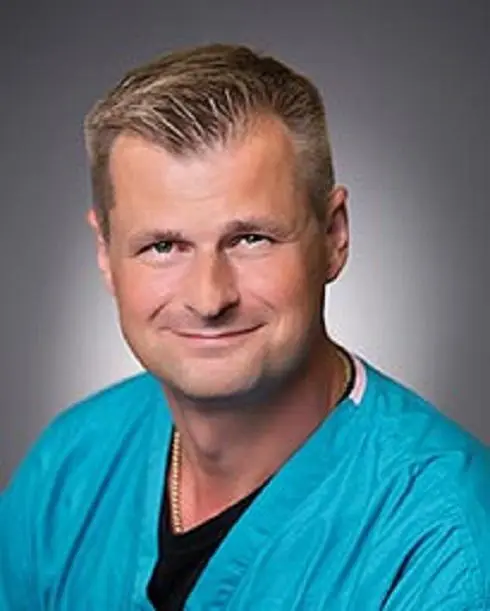 Marcin Bujak MD