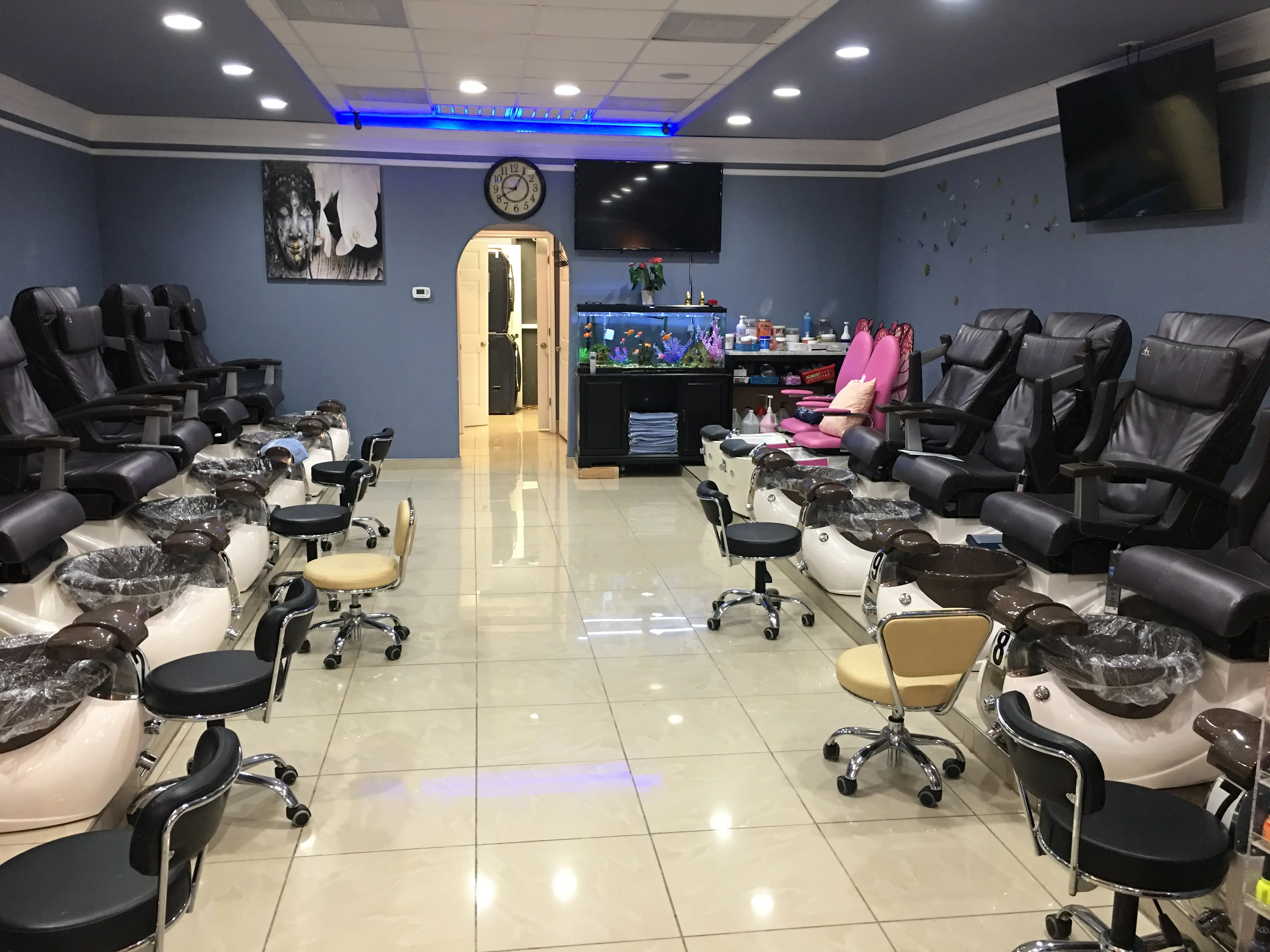 Fancy Nails & Spa