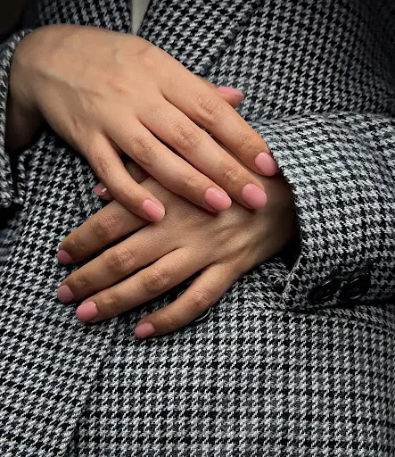 Russian nails Los Angeles