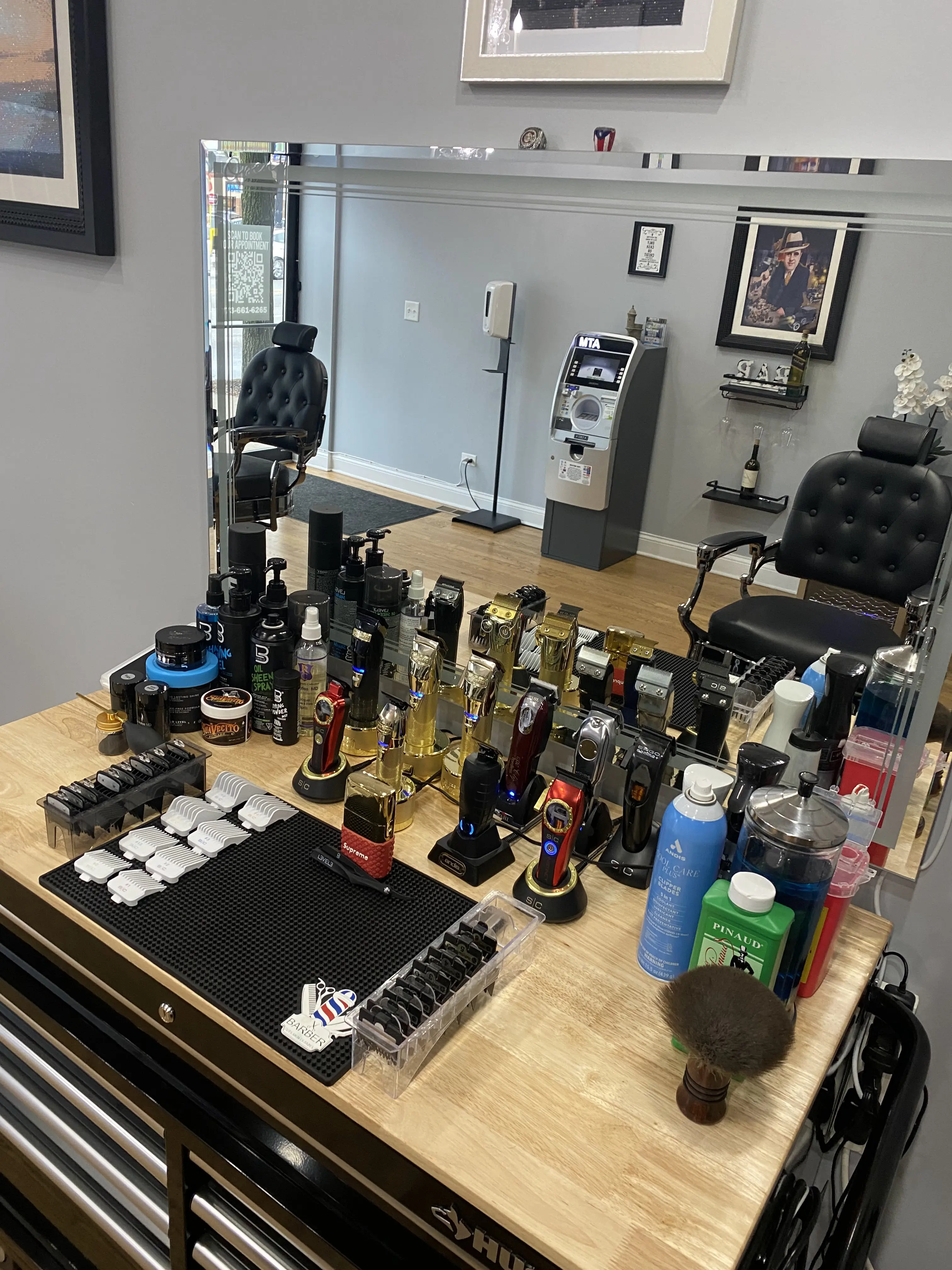El Magico Barbershop ( Bucktown )
